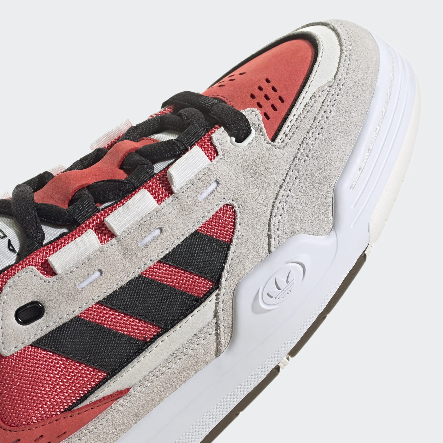 Tenis ADI2000