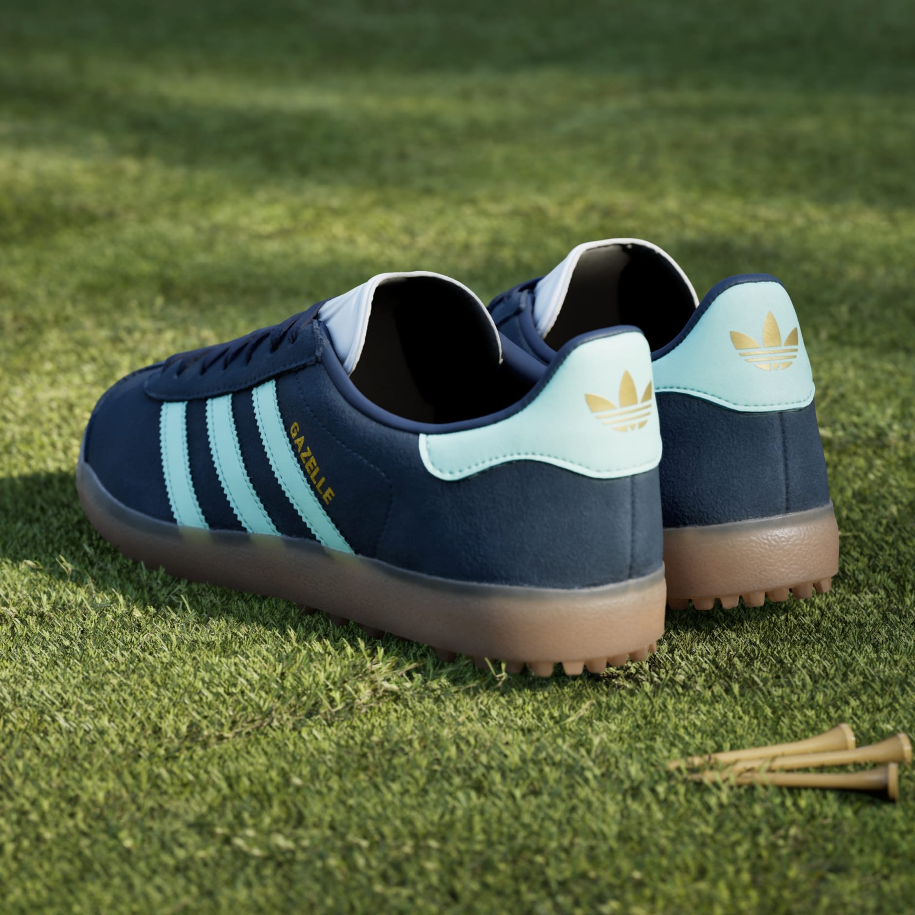 Gazelle Spikeless Golf Shoes