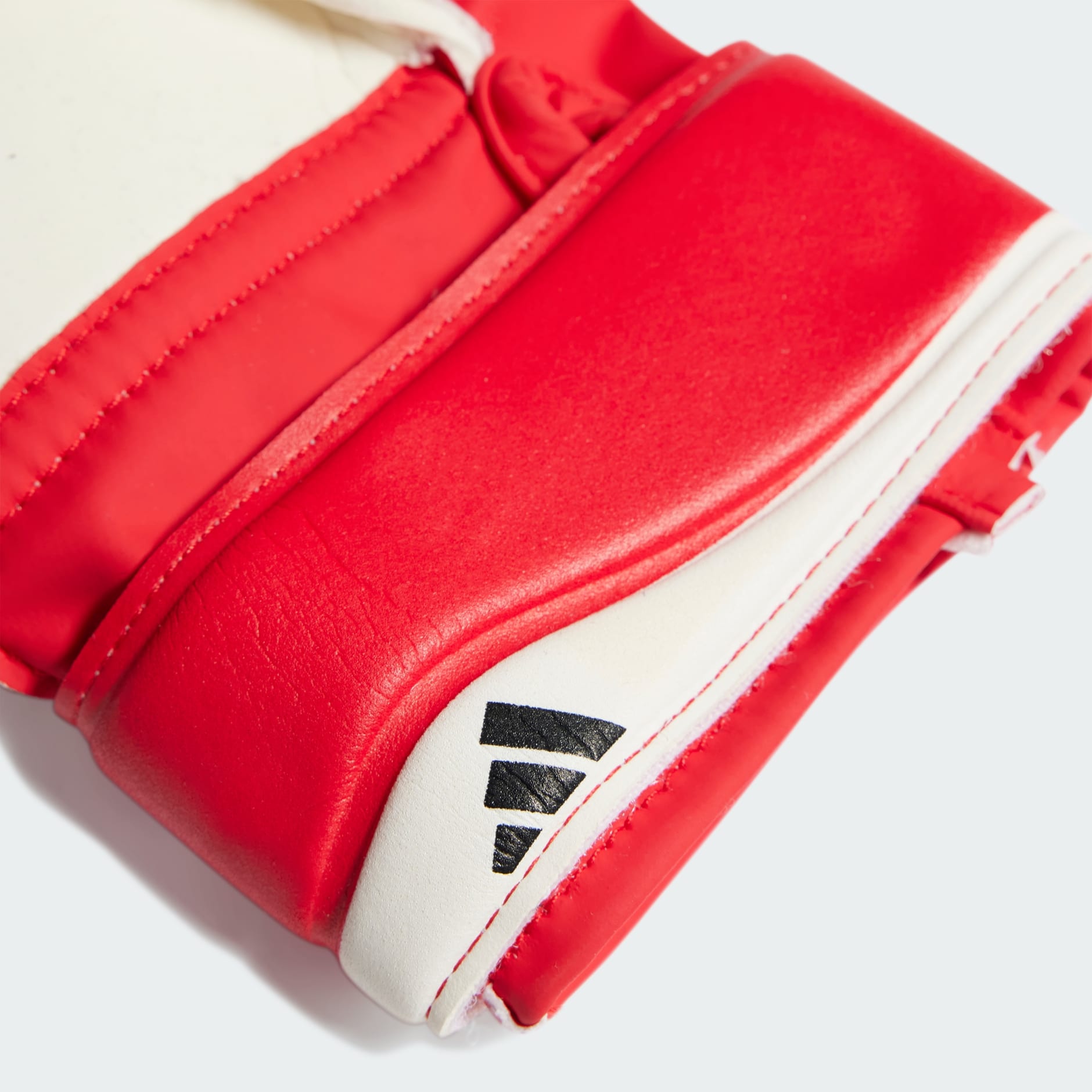 Predator Match Fingersave Goalkeeper Gloves Kids