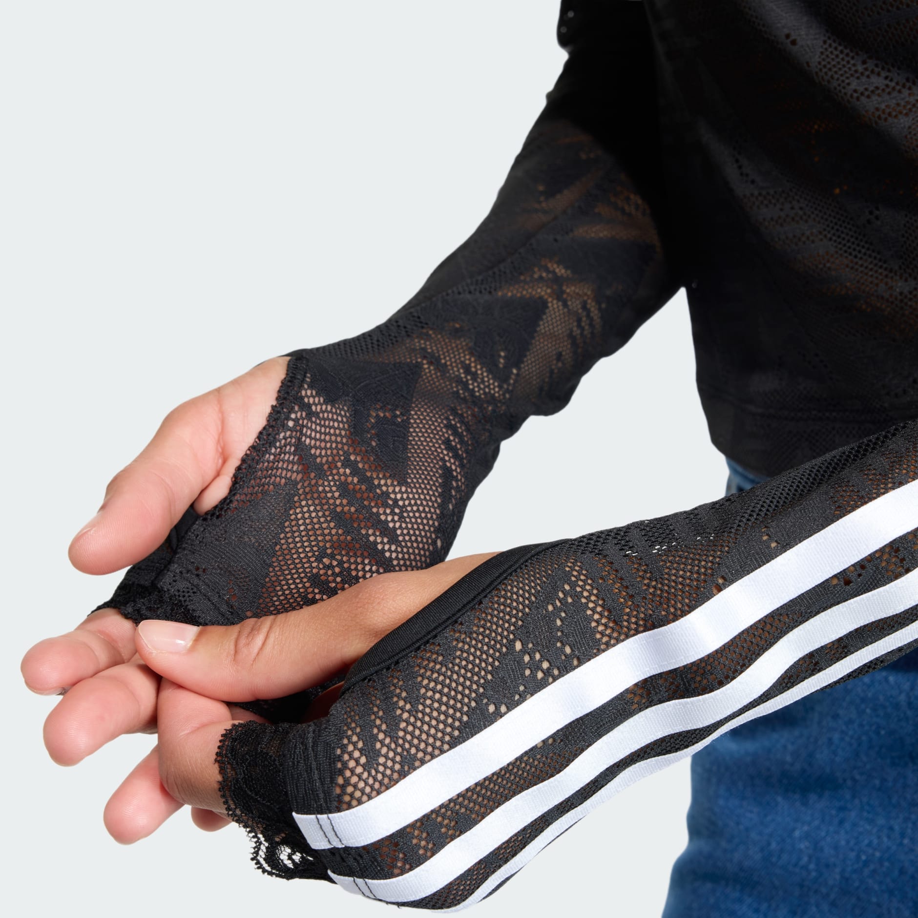 BLUZĂ BARDOT DIN DANTELĂ