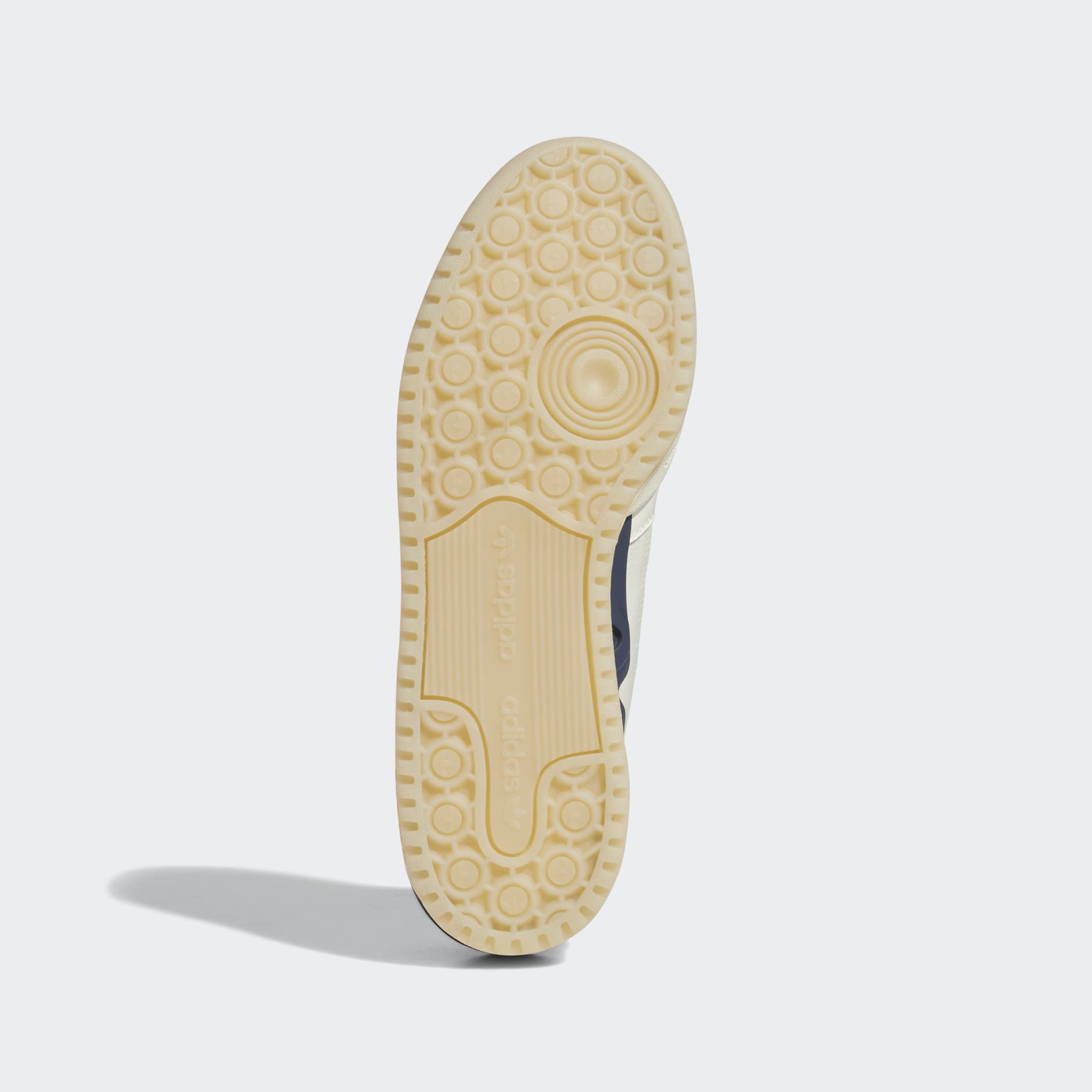 Forum Exhibit Low Shoes