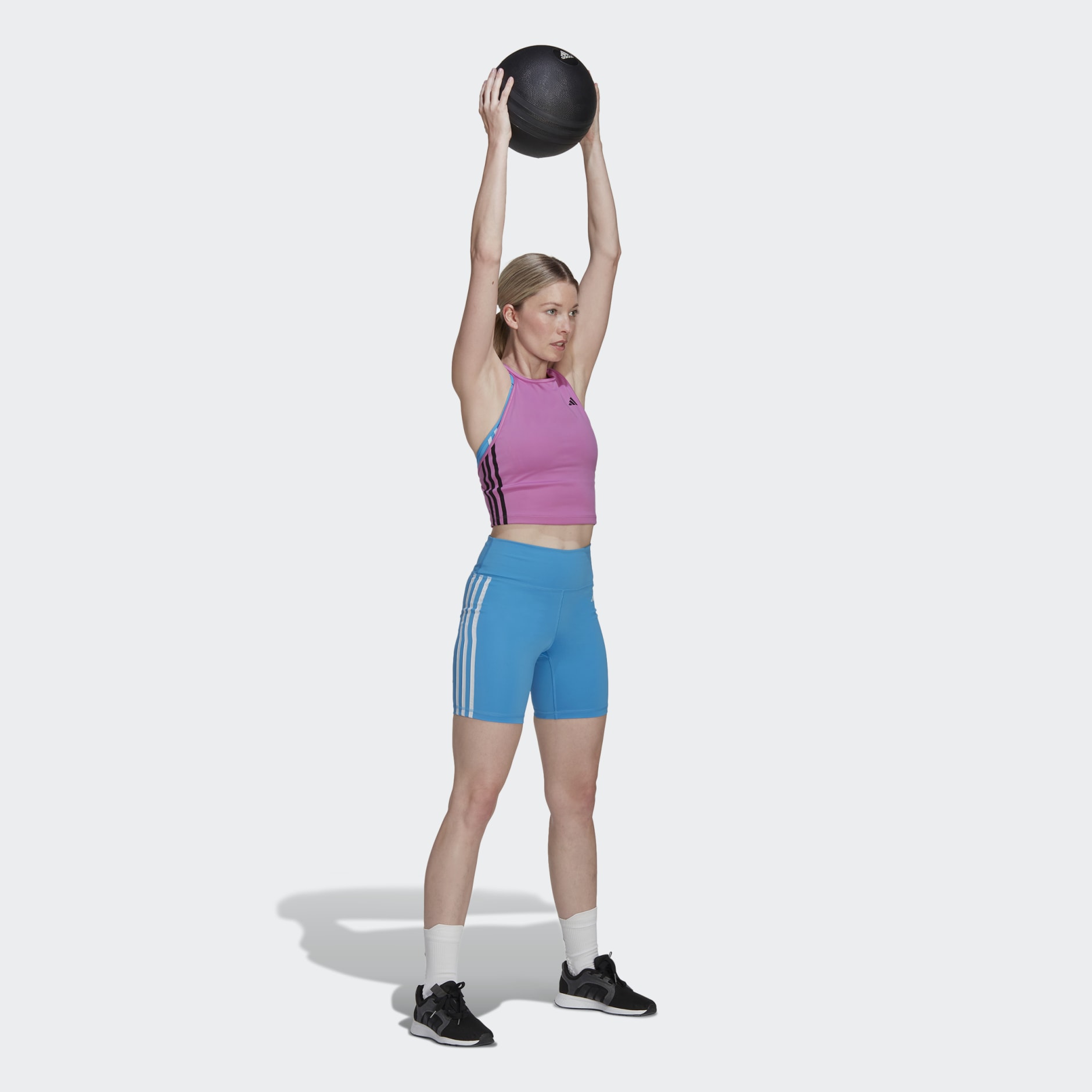 Training Essentials 3-Stripes High-Waisted Short Leggings