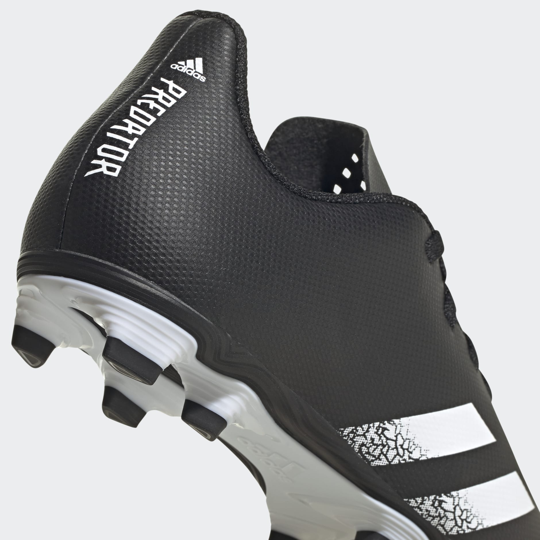 Predator Freak.4 Flexible Ground Boots