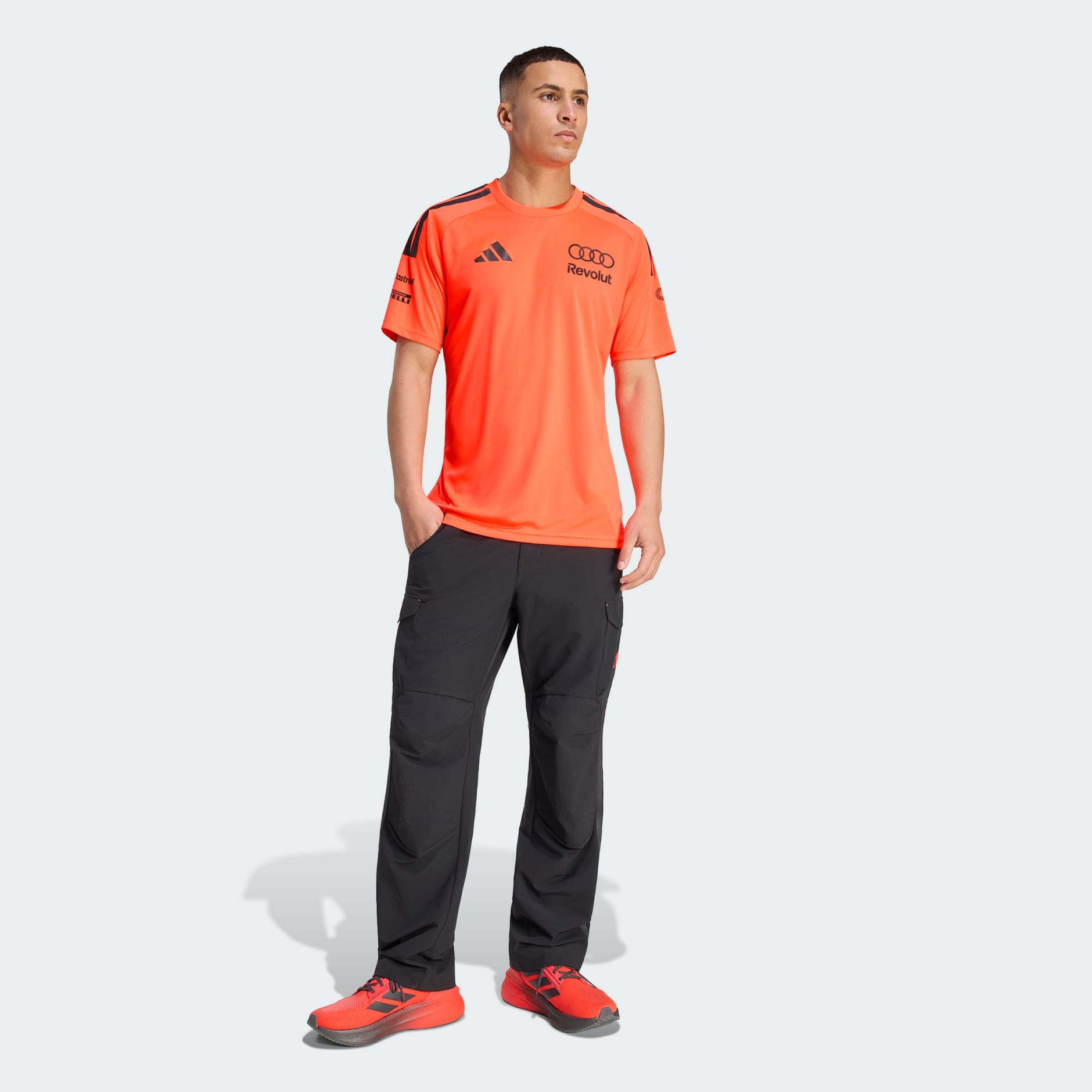 AUDI REVOLUT F1 TEAM SET UP TEE