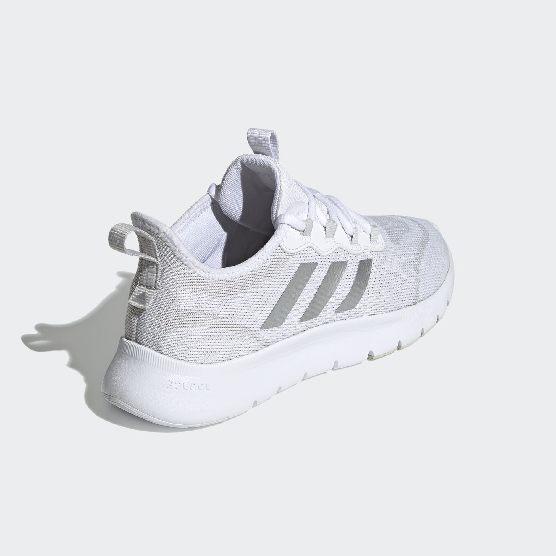 Nario Move Shoes
