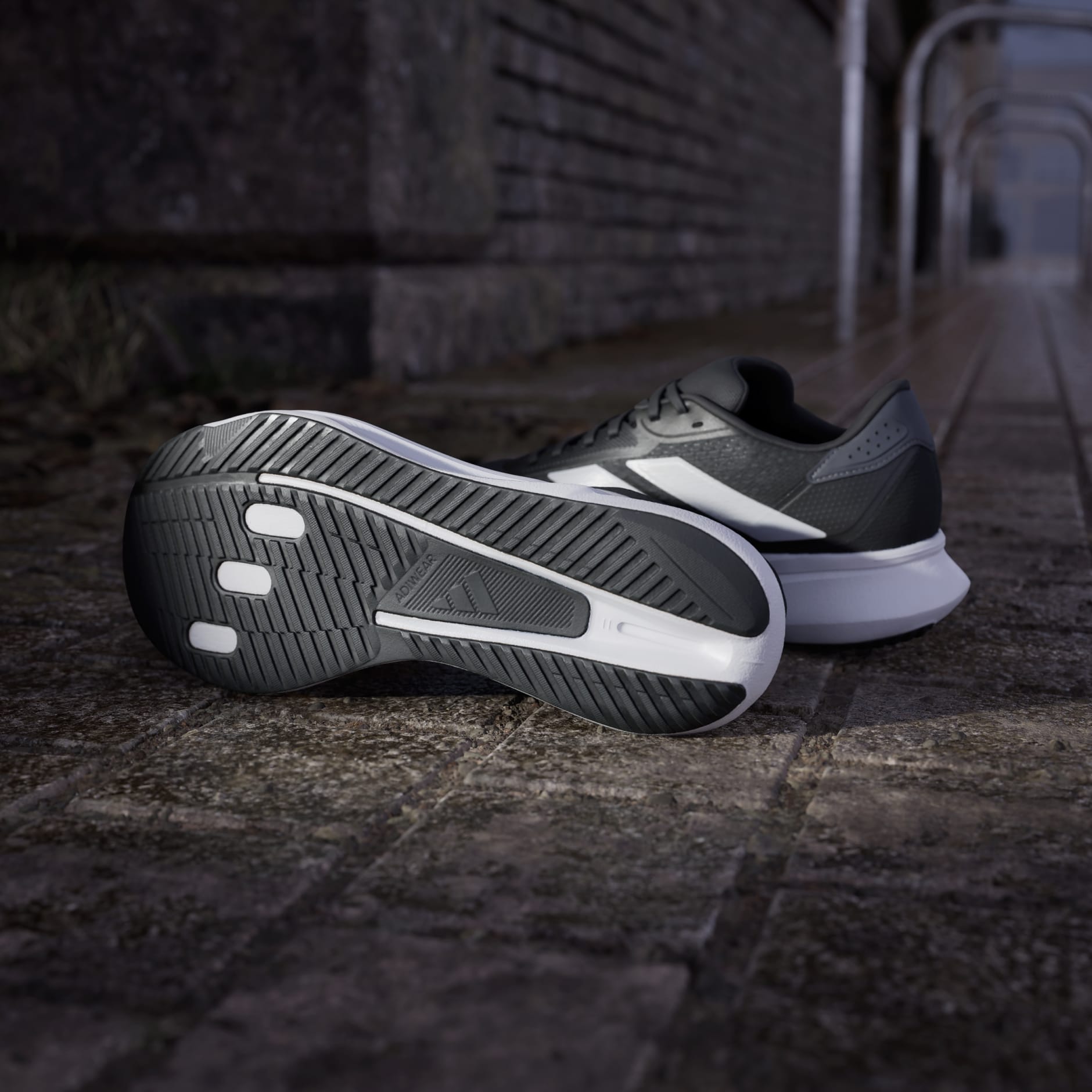 Duramo SL2 跑步鞋