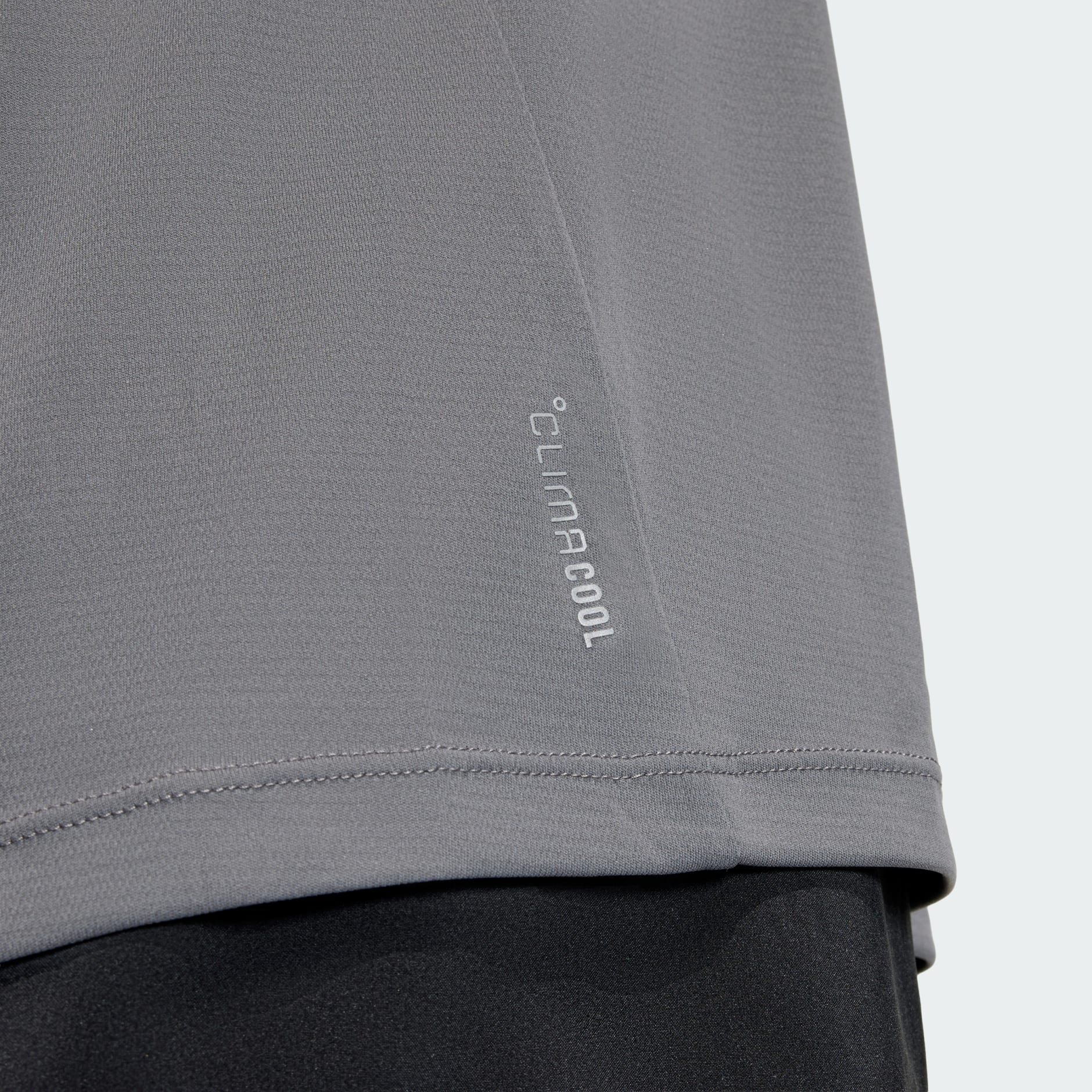 adi365 Running Essentials Brand Love T-shirt