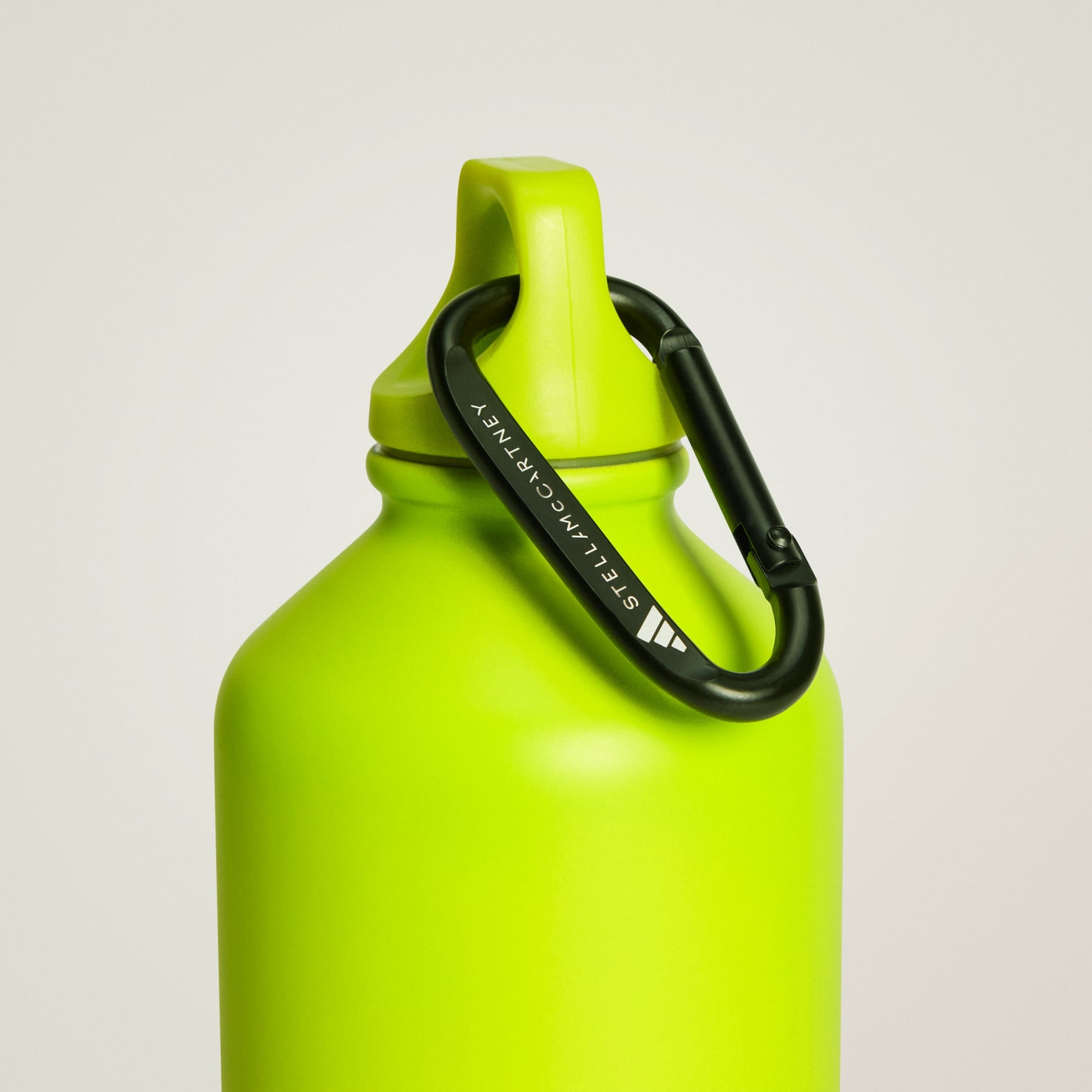 Accessories - adidas by Stella McCartney Bottle - Green | adidas Kuwait