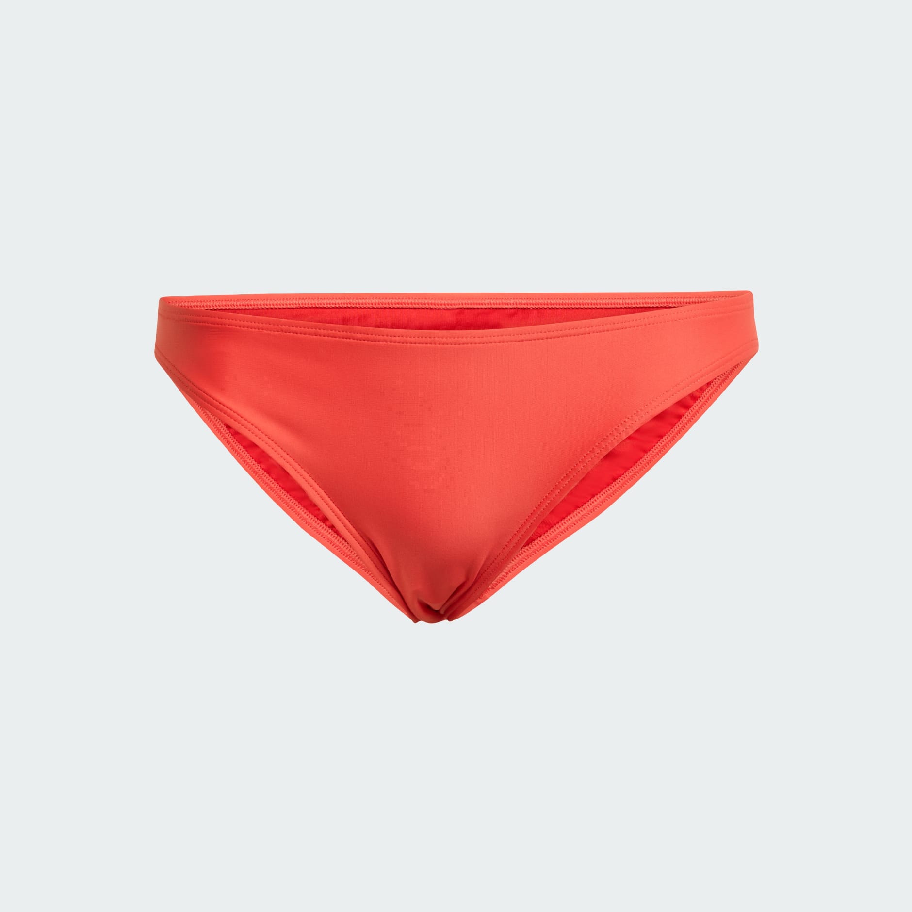 Bikini s V-izrezom na leđima i tri pruge