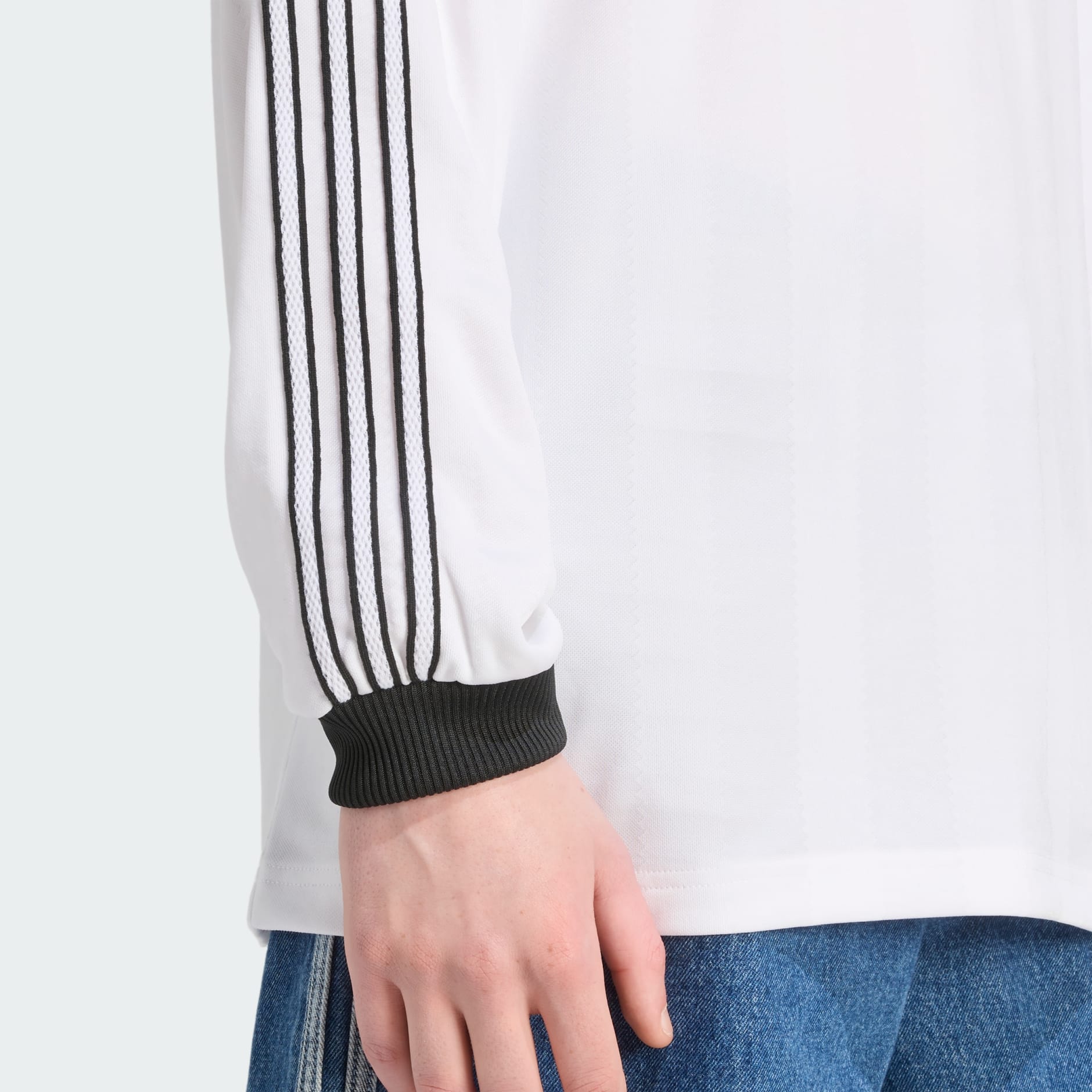 Tricou cu m&acirc;necă lungă