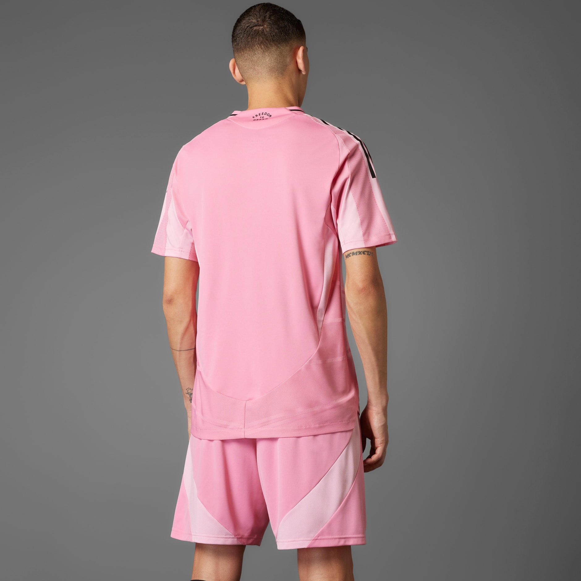 アディダス　ユニフォーム　M Clothing - Inter Miami CF 25/26 Home Authentic Jersey - Pink