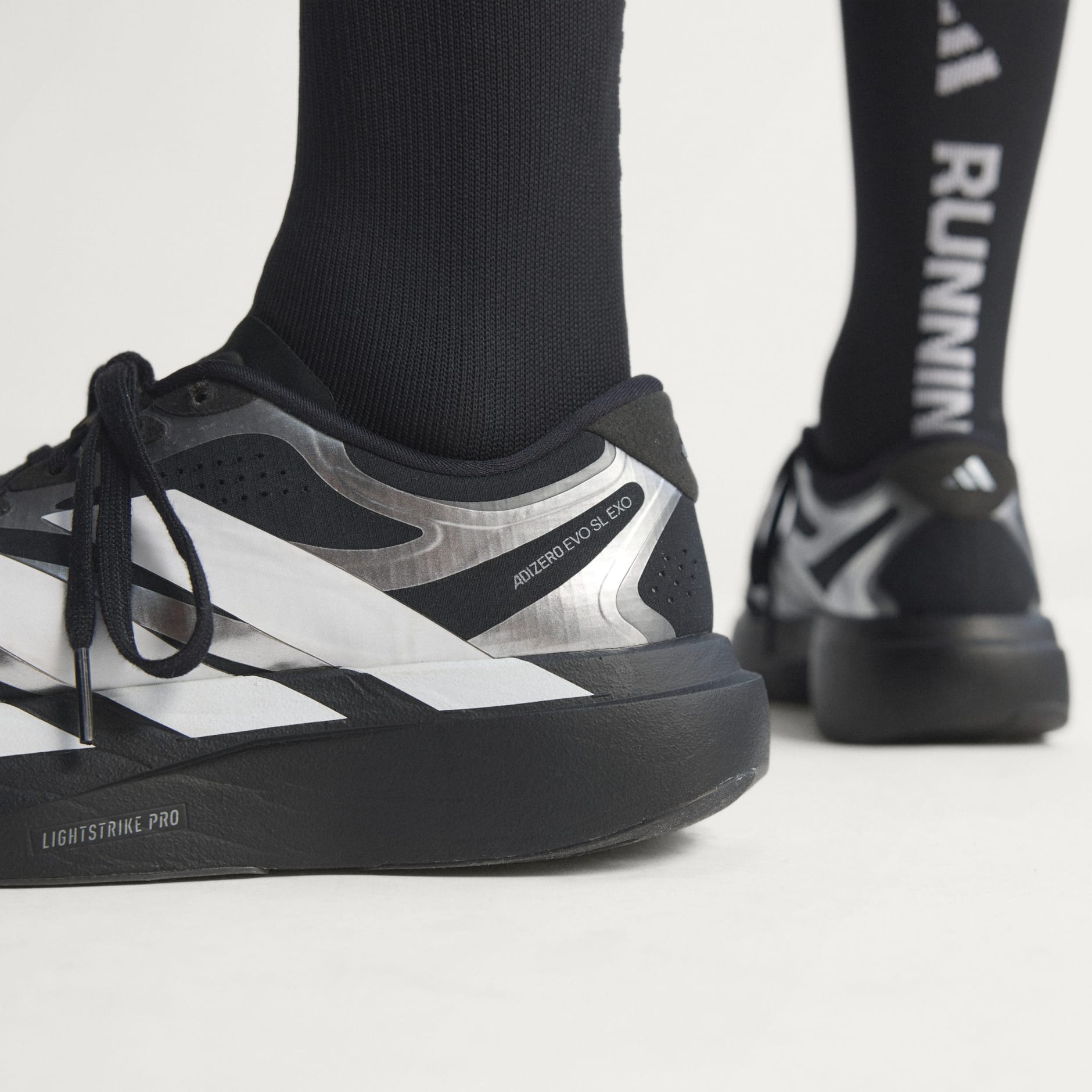 ADIZERO EVO SL EXO 跑鞋