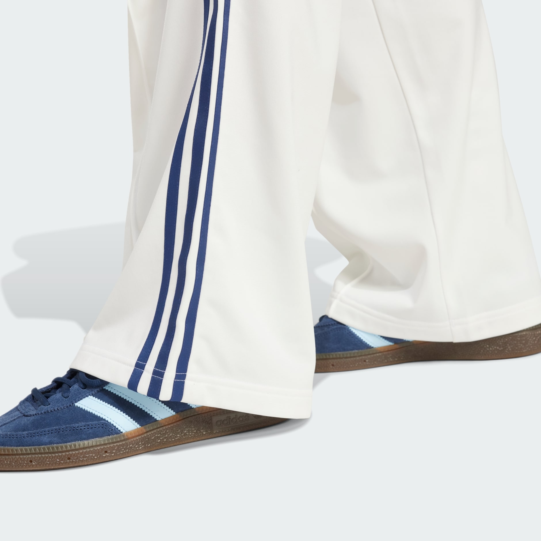 【Adidas】 正規品★ (W) Firebird Badge Track Top Cloud White Adidas Original Firebird Badge Track Top