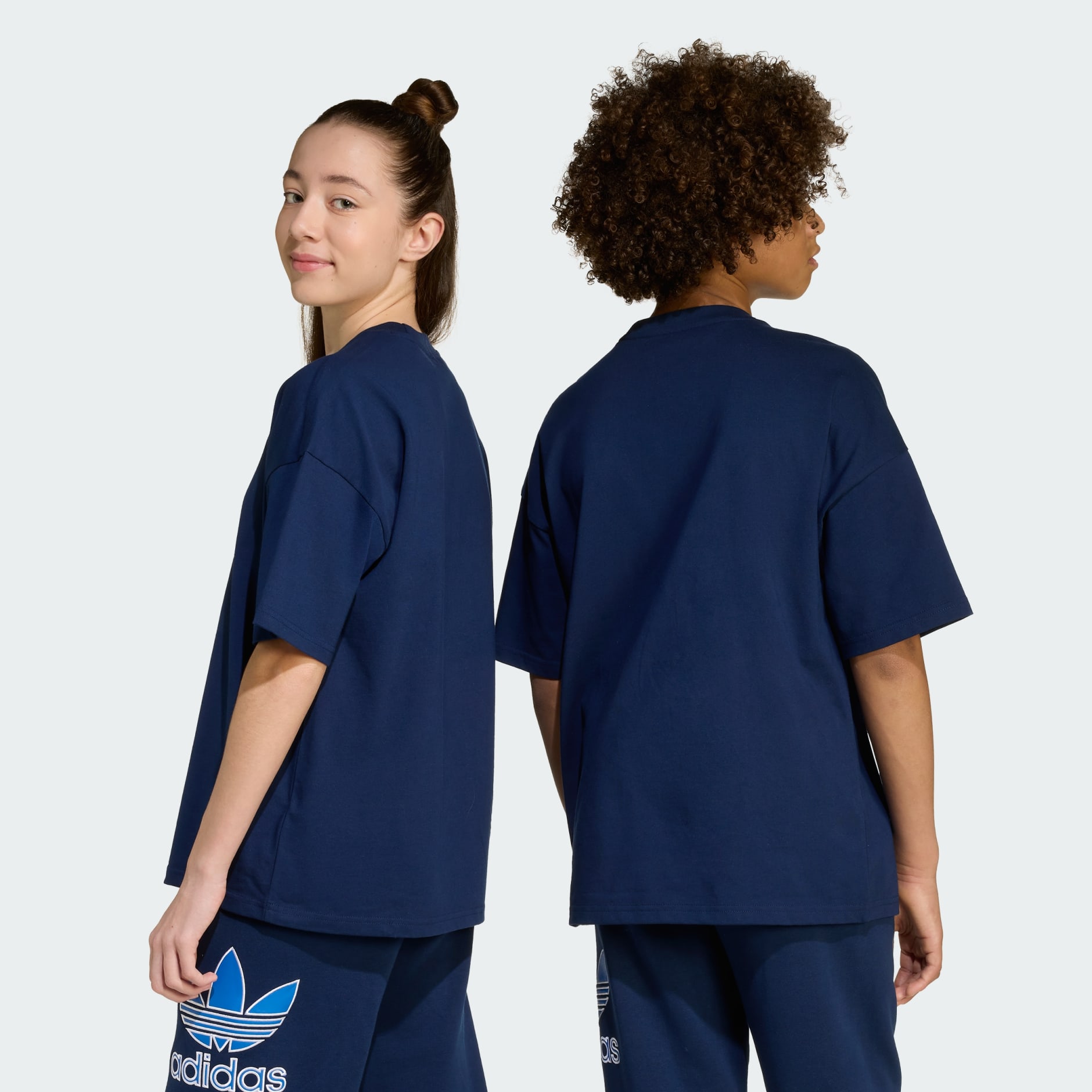 تيشيرت Oversize Trefoil