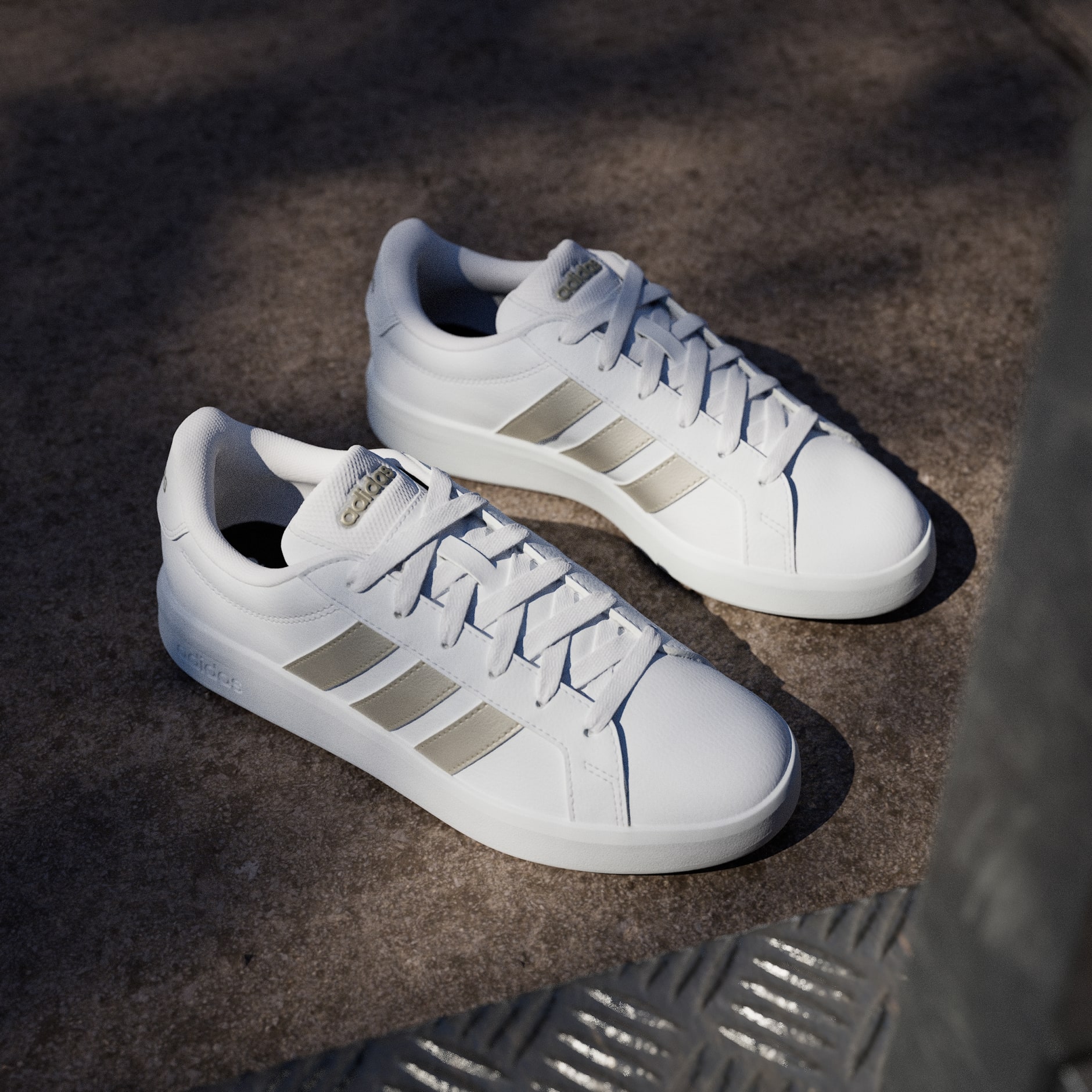 حذاء GRAND COURT BASE 3.0