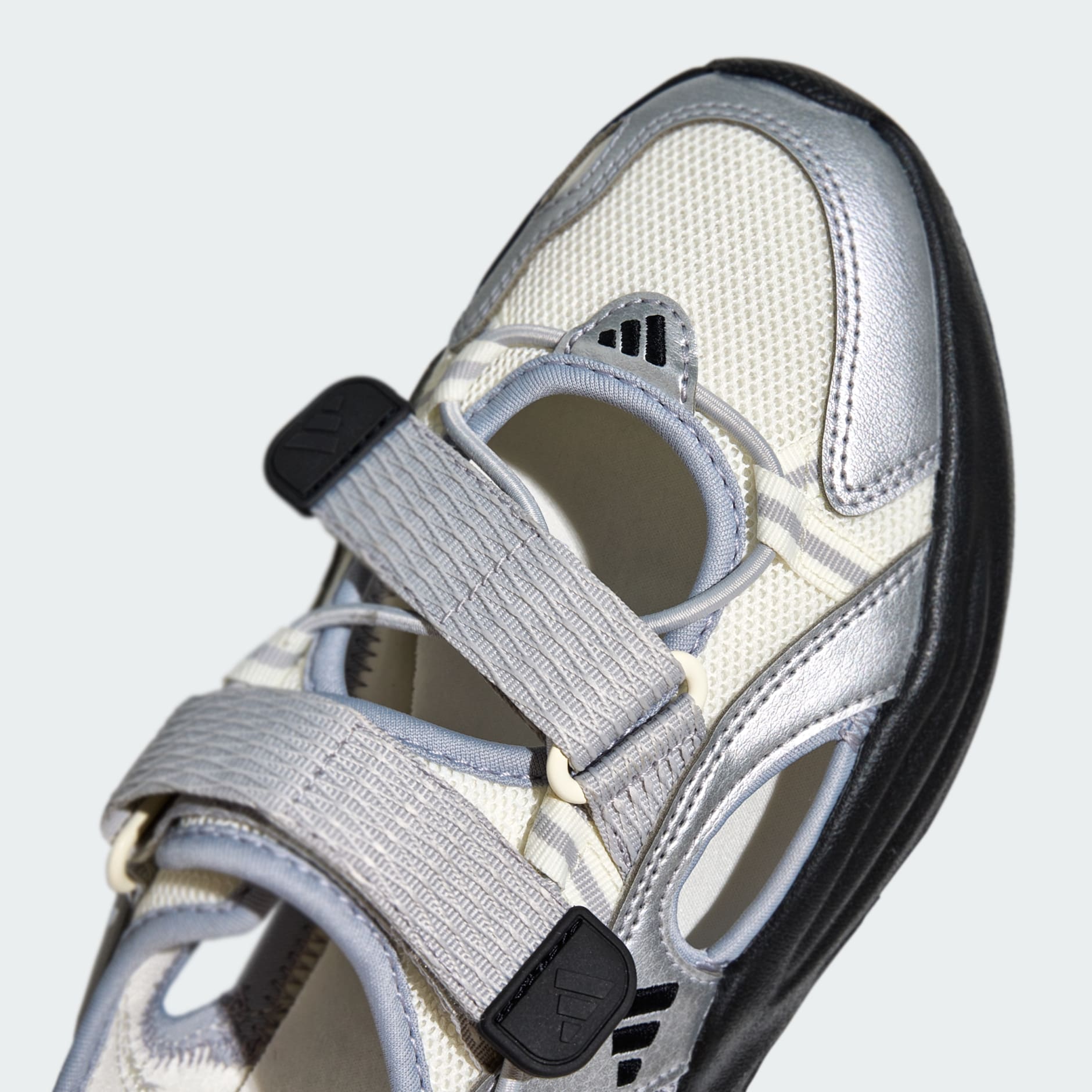 Ozwave Sandals