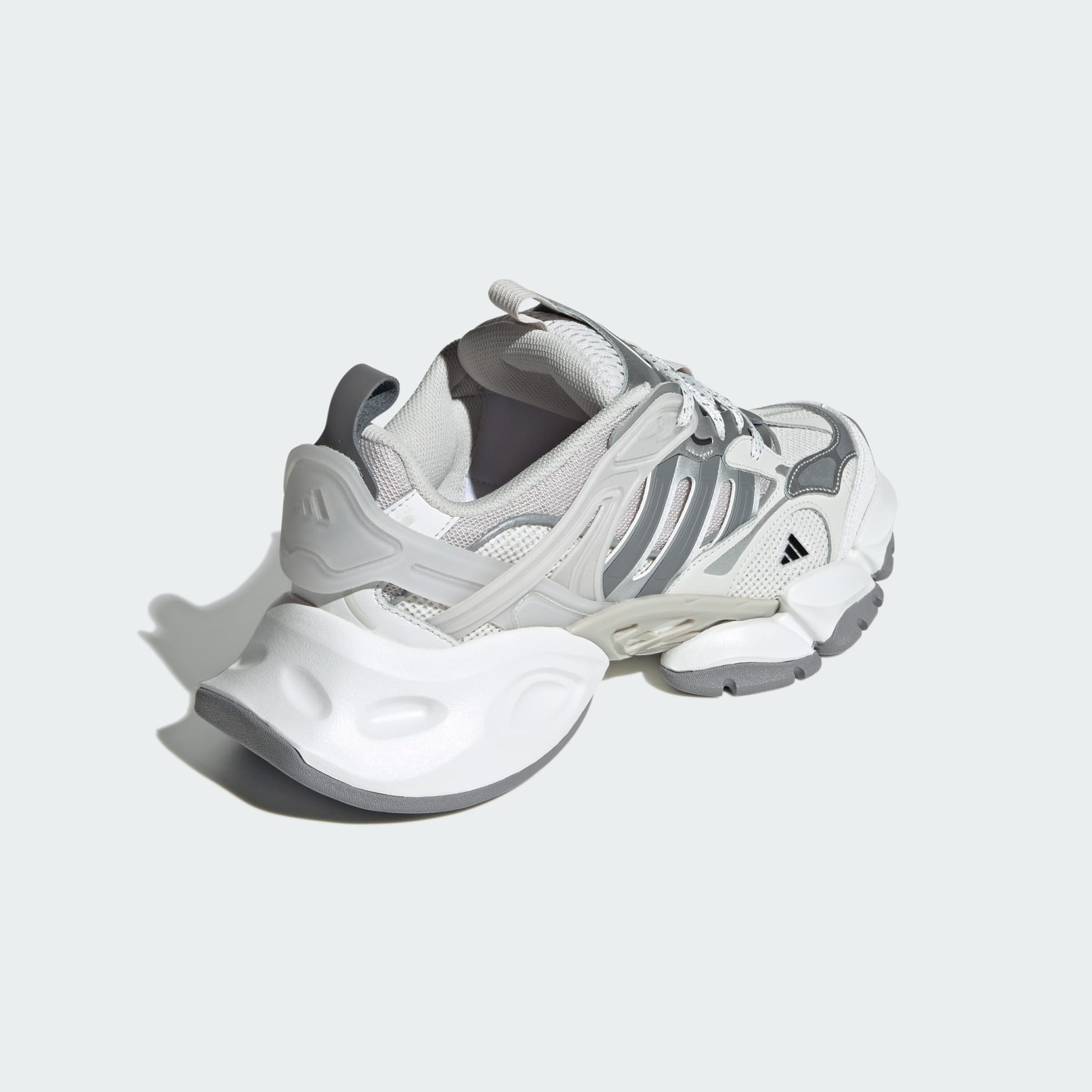 試着のみ　Adidas XLG runner グレー　27.5 ダッドシューズ adidas XLG Runner Deluxe Grey メンズ - JR8078 - JP