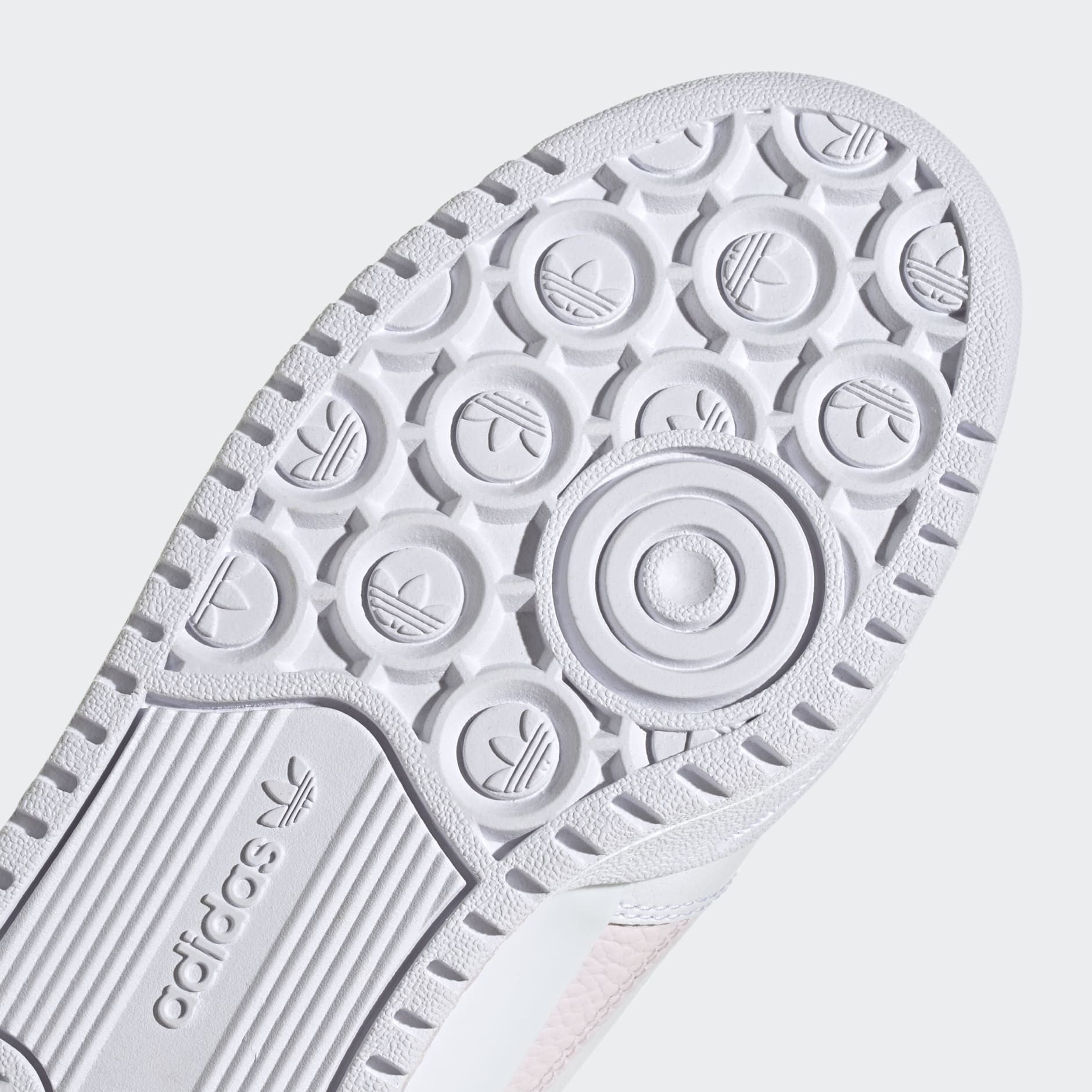 Tenis Forum Bold