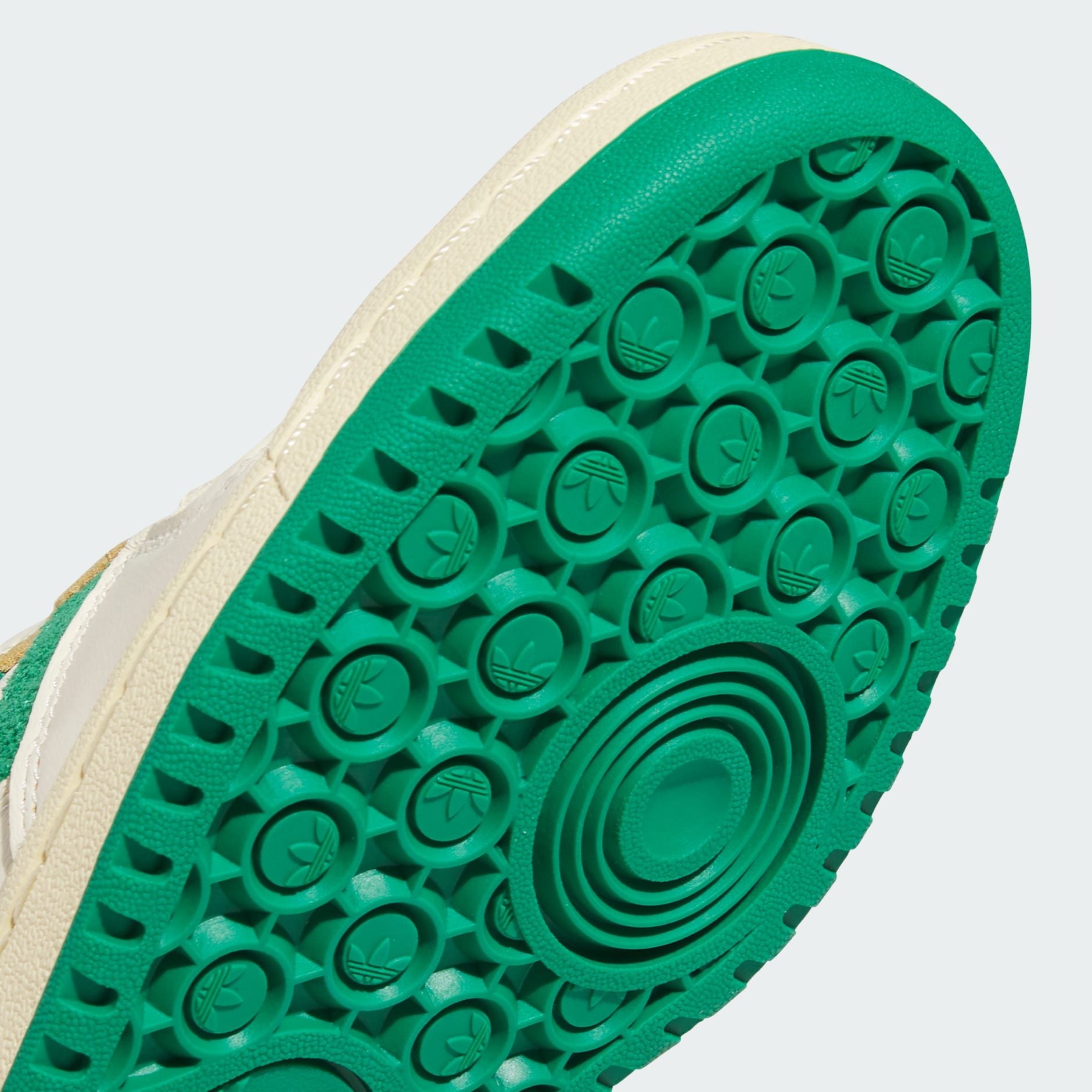 حذاء Forum Low CL