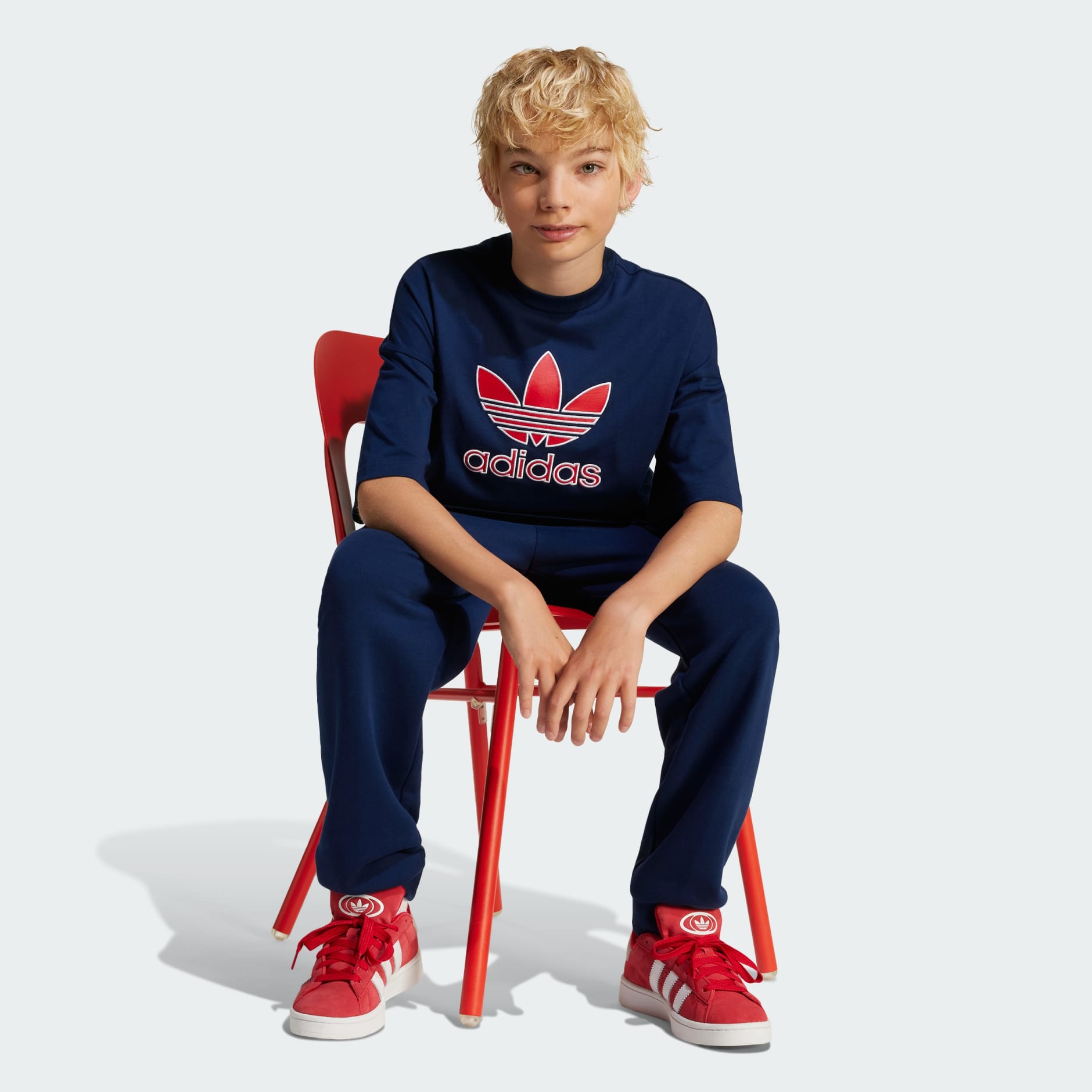 Tricou cu logo Trefoil supradimensionat