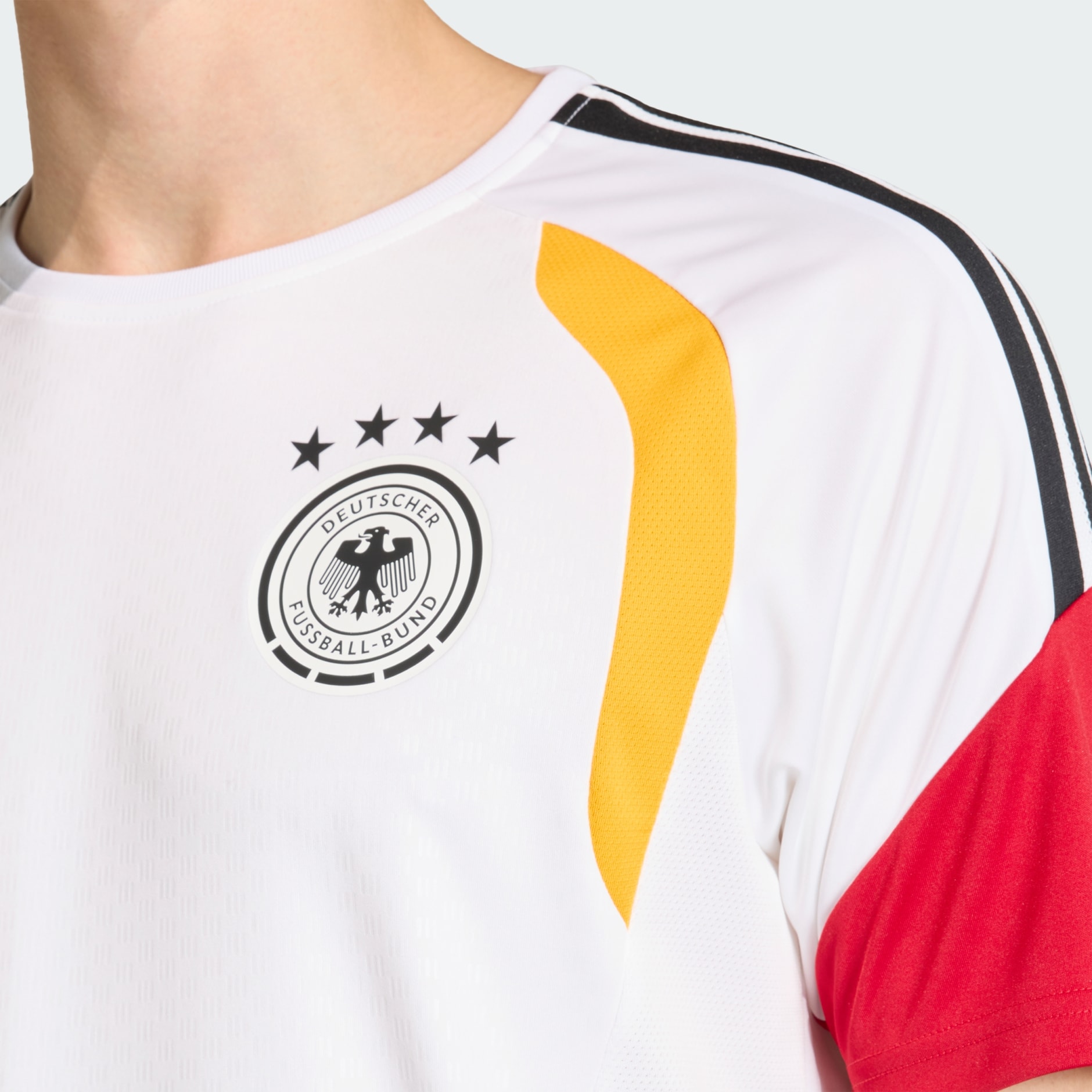 Germany 26 Tiro Training Jersey