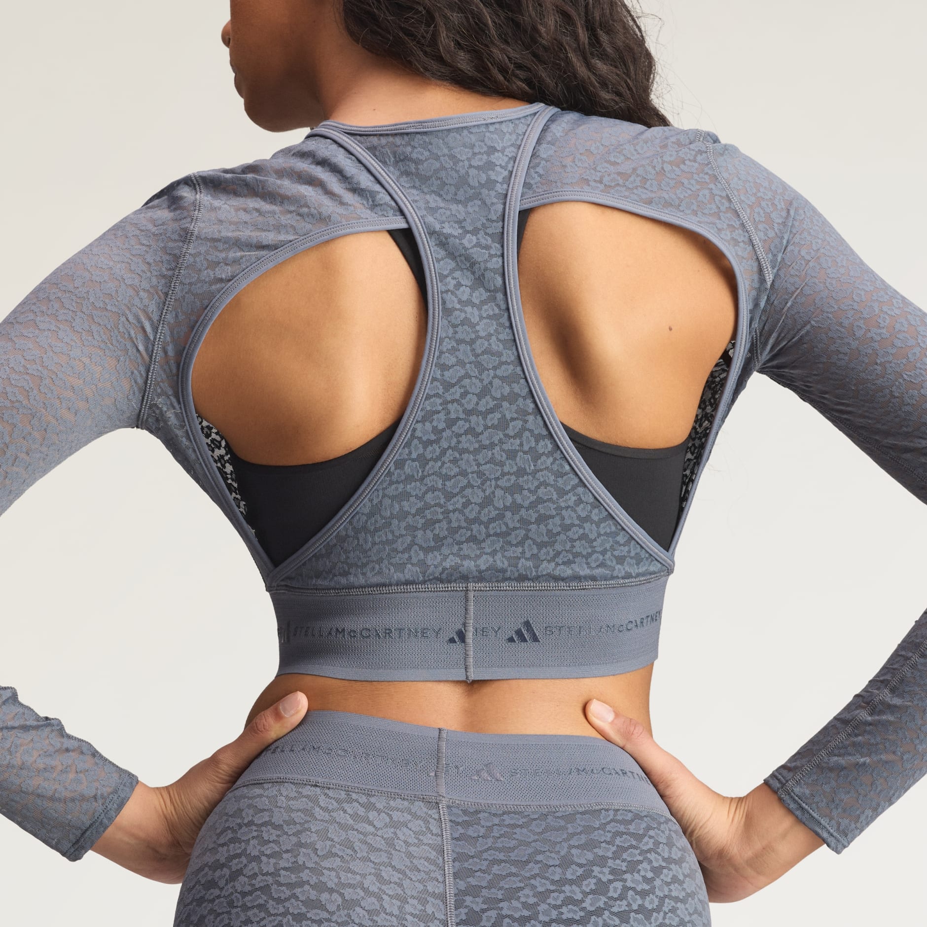 aSMC Longsleeve Lace Crop Top