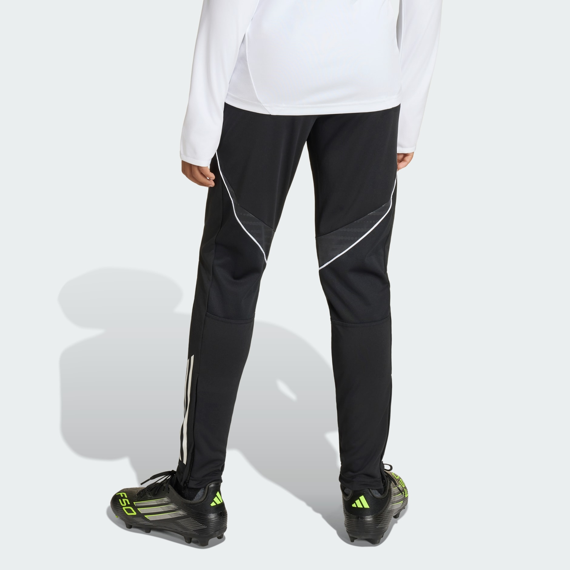 Pantaloni de trening adidas Real Madrid Avengers 25/26 Tiro25 Competition pentru copii