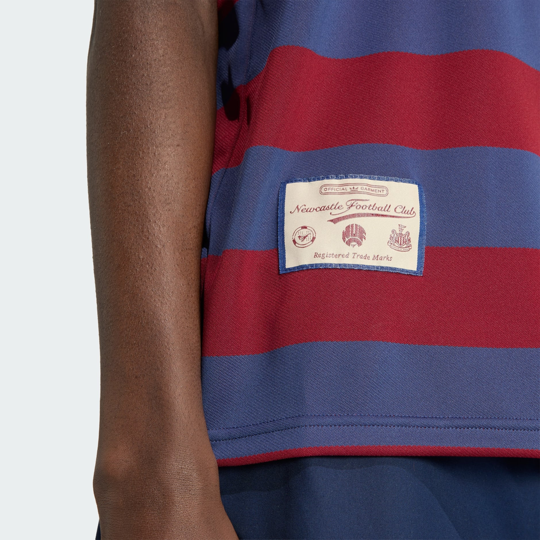 tricou FC Newcastle United 95/96 pentru meciuri &icirc;n deplasare