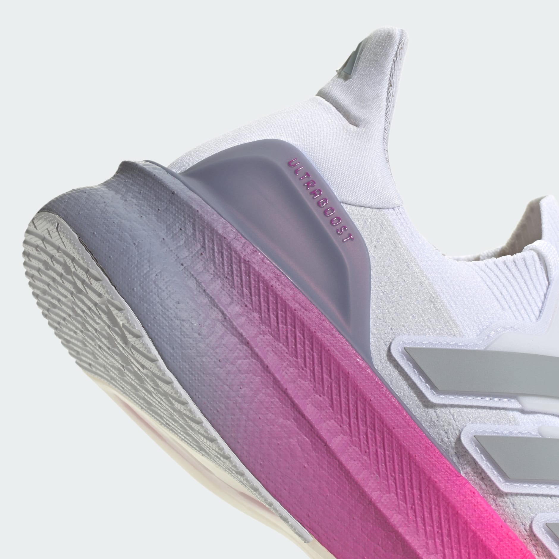 נעלי Ultraboost 5