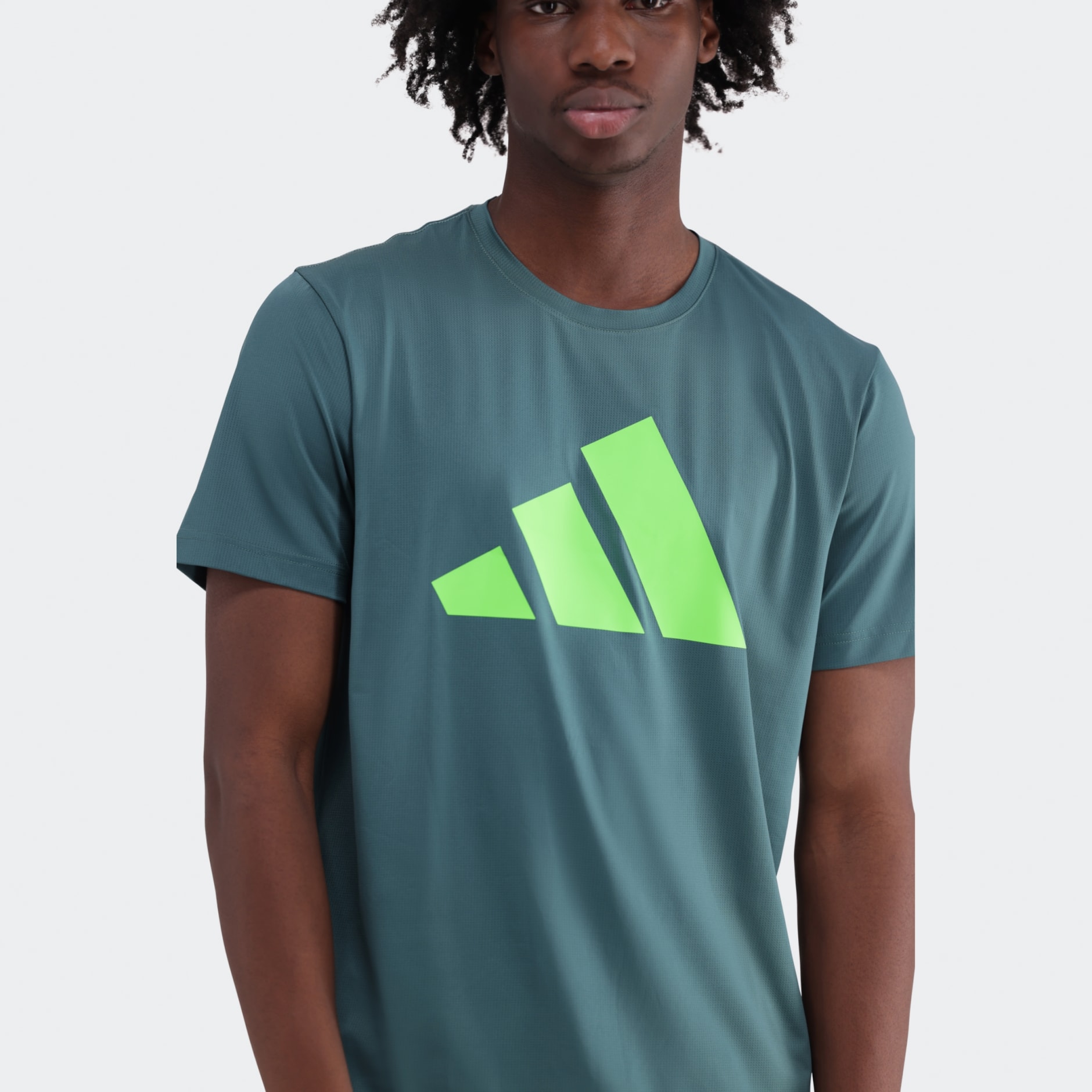 Train Essentials Feelready Logo Training T-Shirt