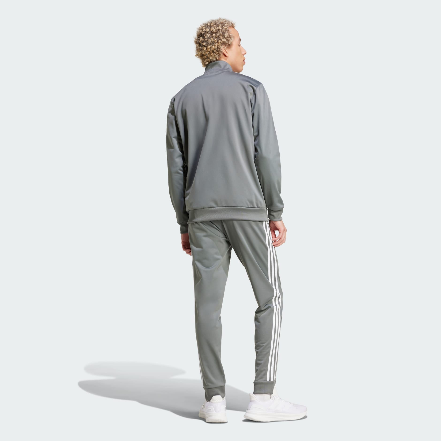 Basic 3-Stripes Tricot Track Suit