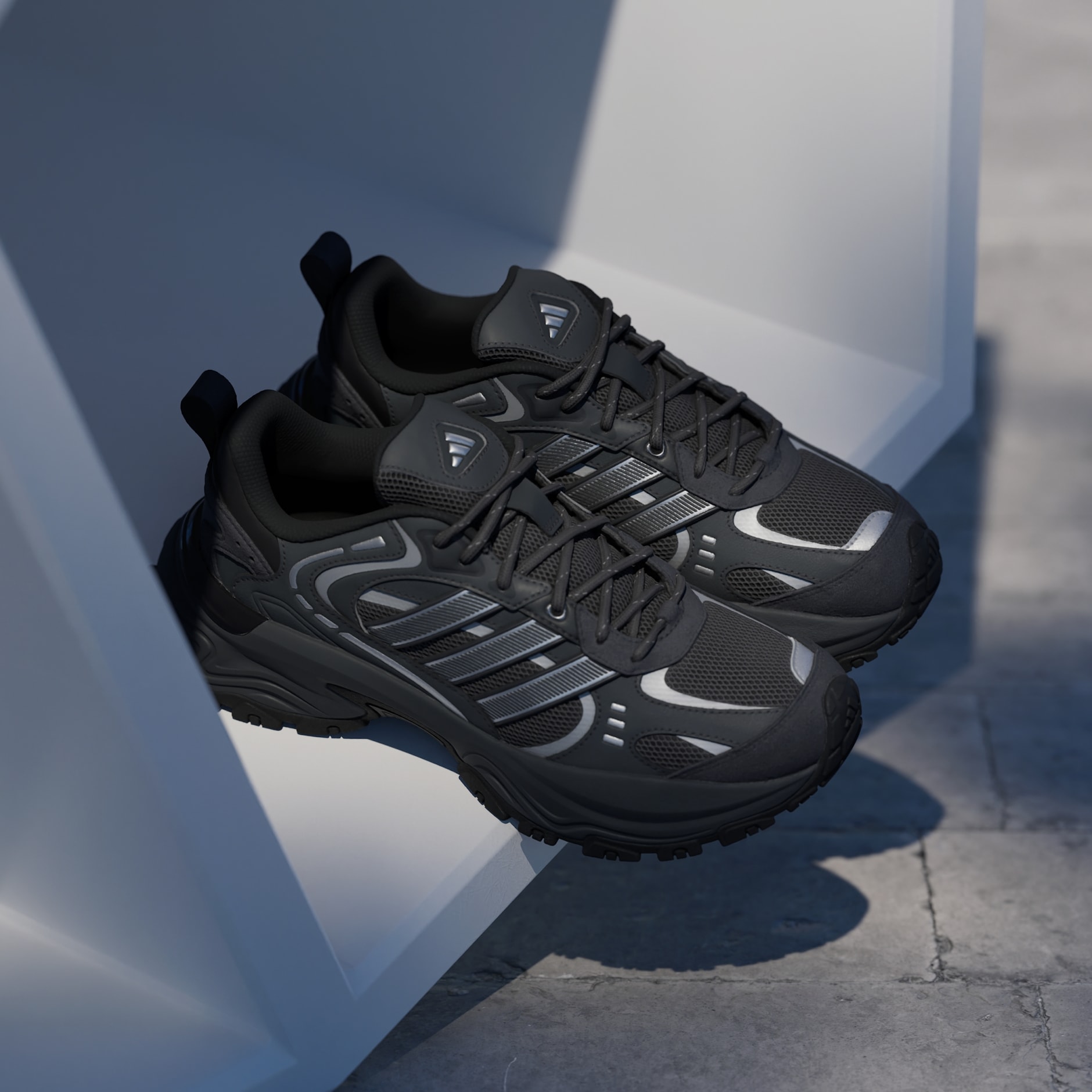 Shadow Fever 運動鞋