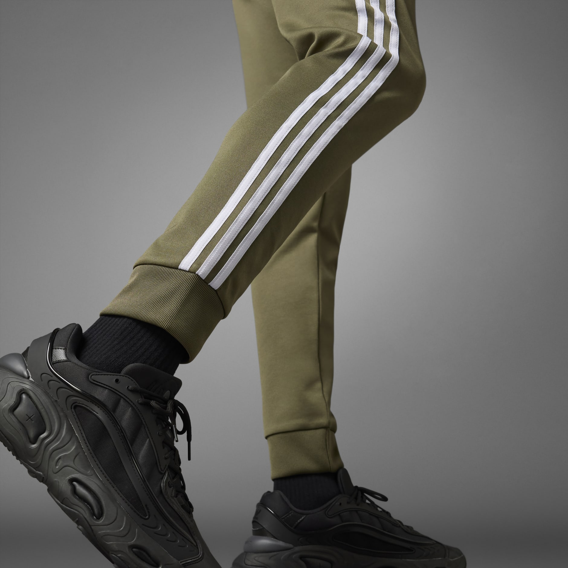 Men's Clothing - Adicolor Classics SST Track - Green adidas
