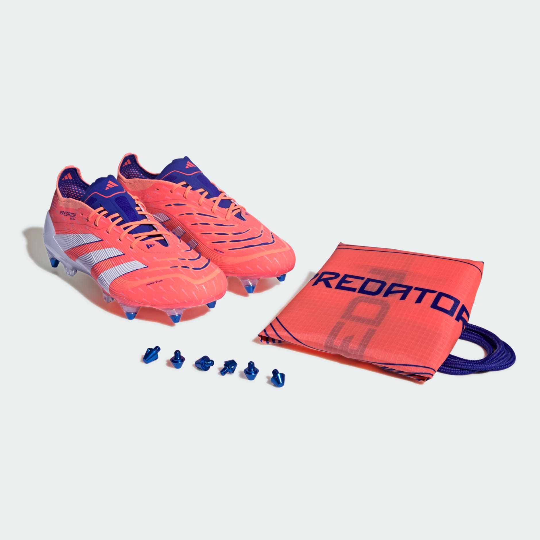 Ghete Predator Elite pentru teren moale