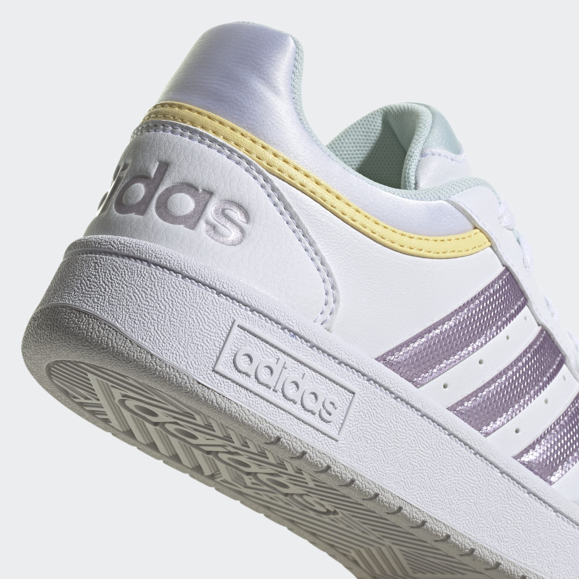 Hoops 3 Shoes