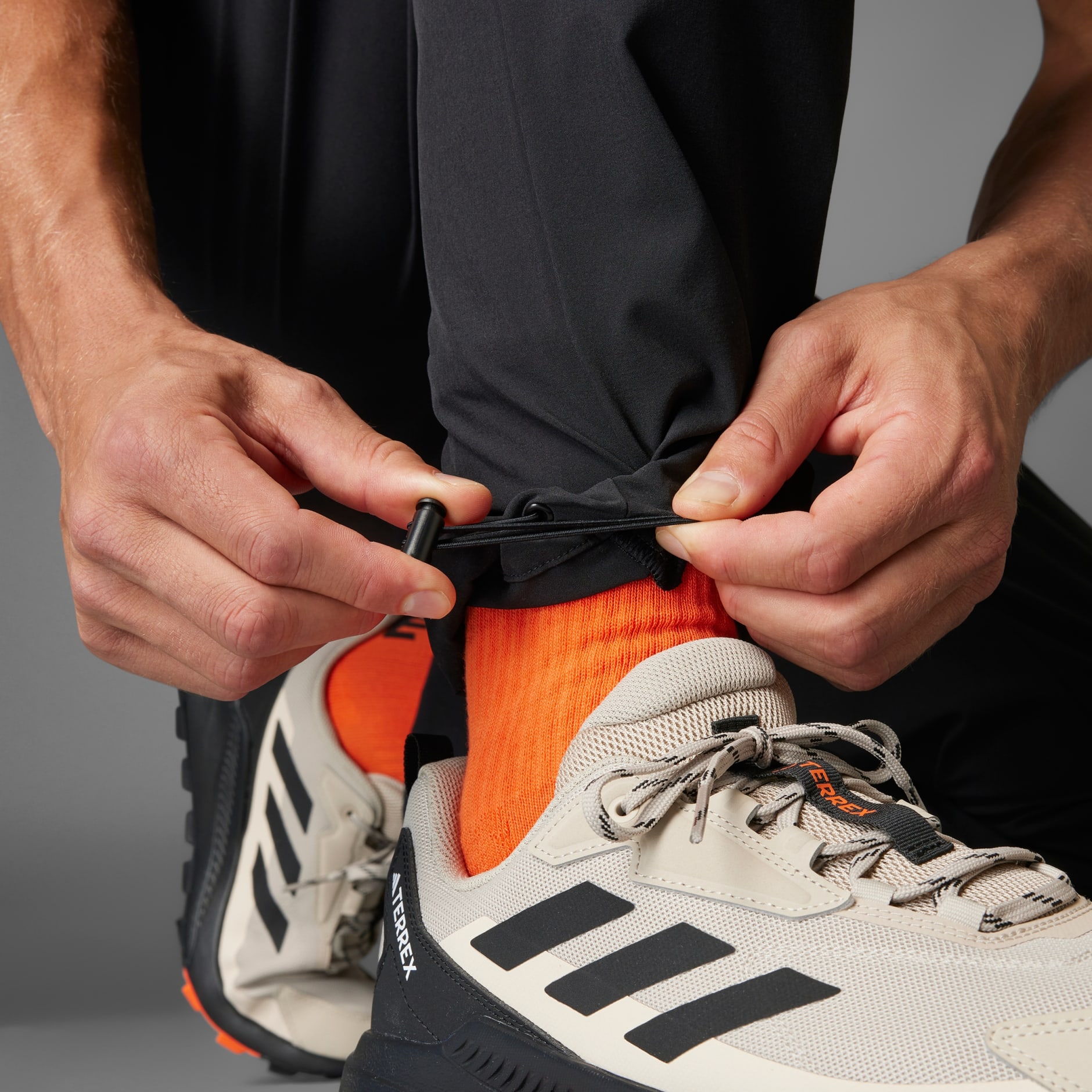 Pantaloni Elastici Essentials Multi