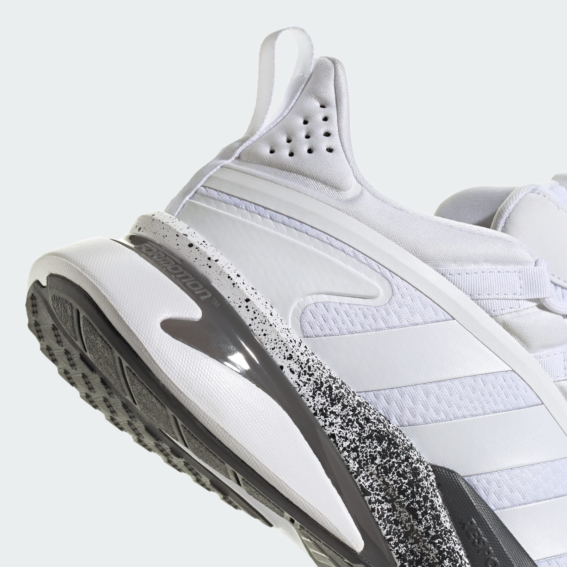 נעלי Alpharesponse