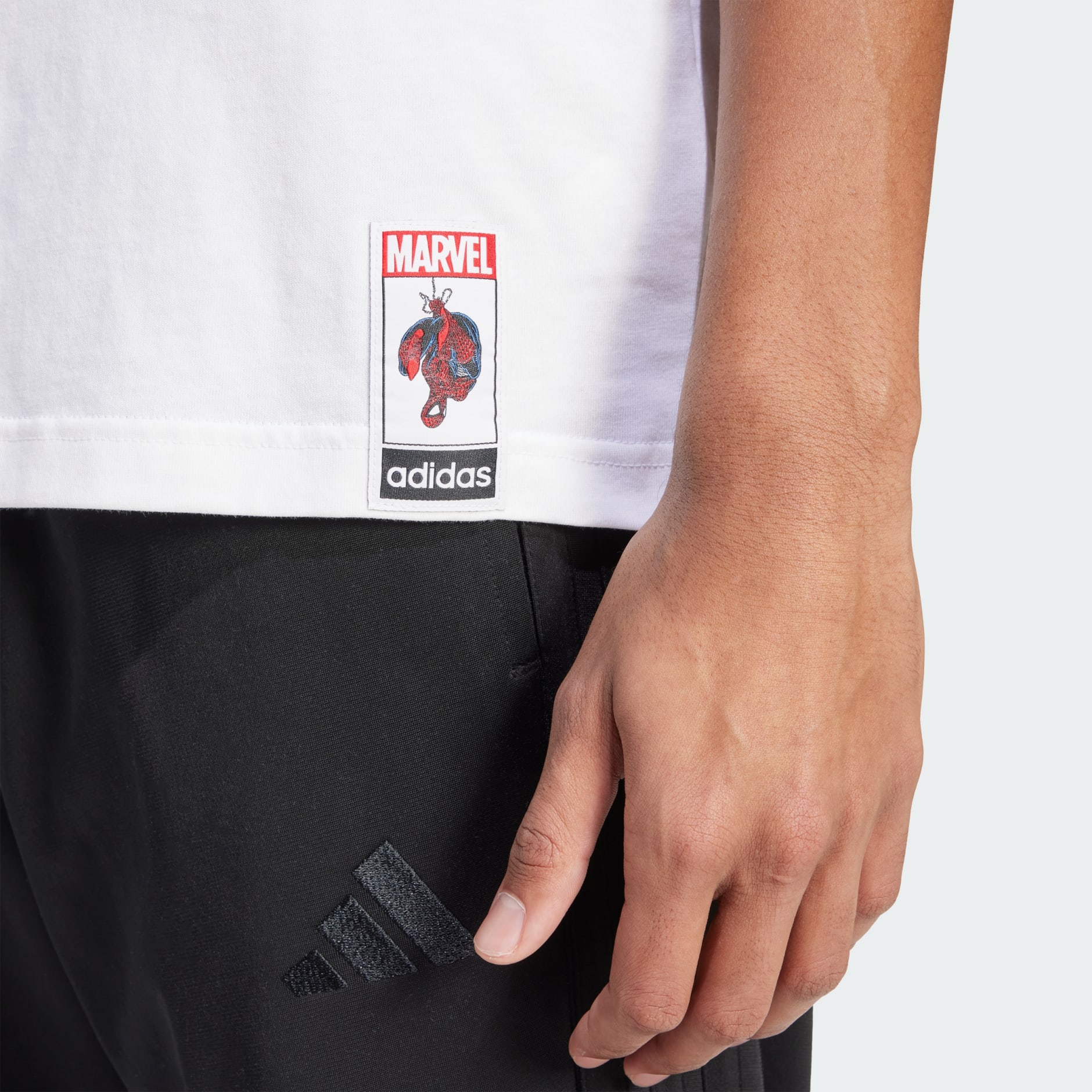 تيشيرت Marvel سبايدرمان من أديداس