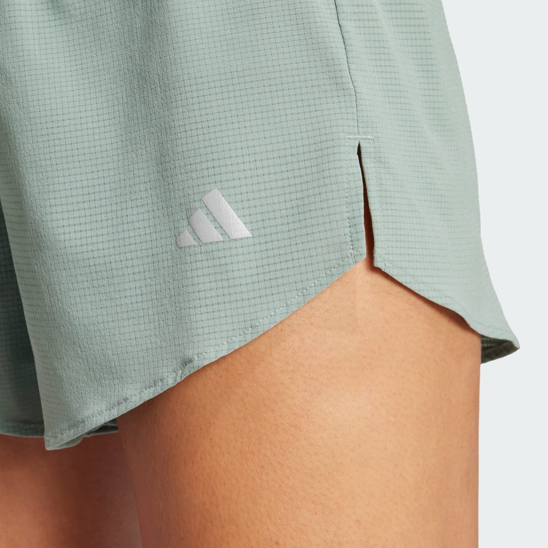 Ultimate HEAT.RDY Shorts