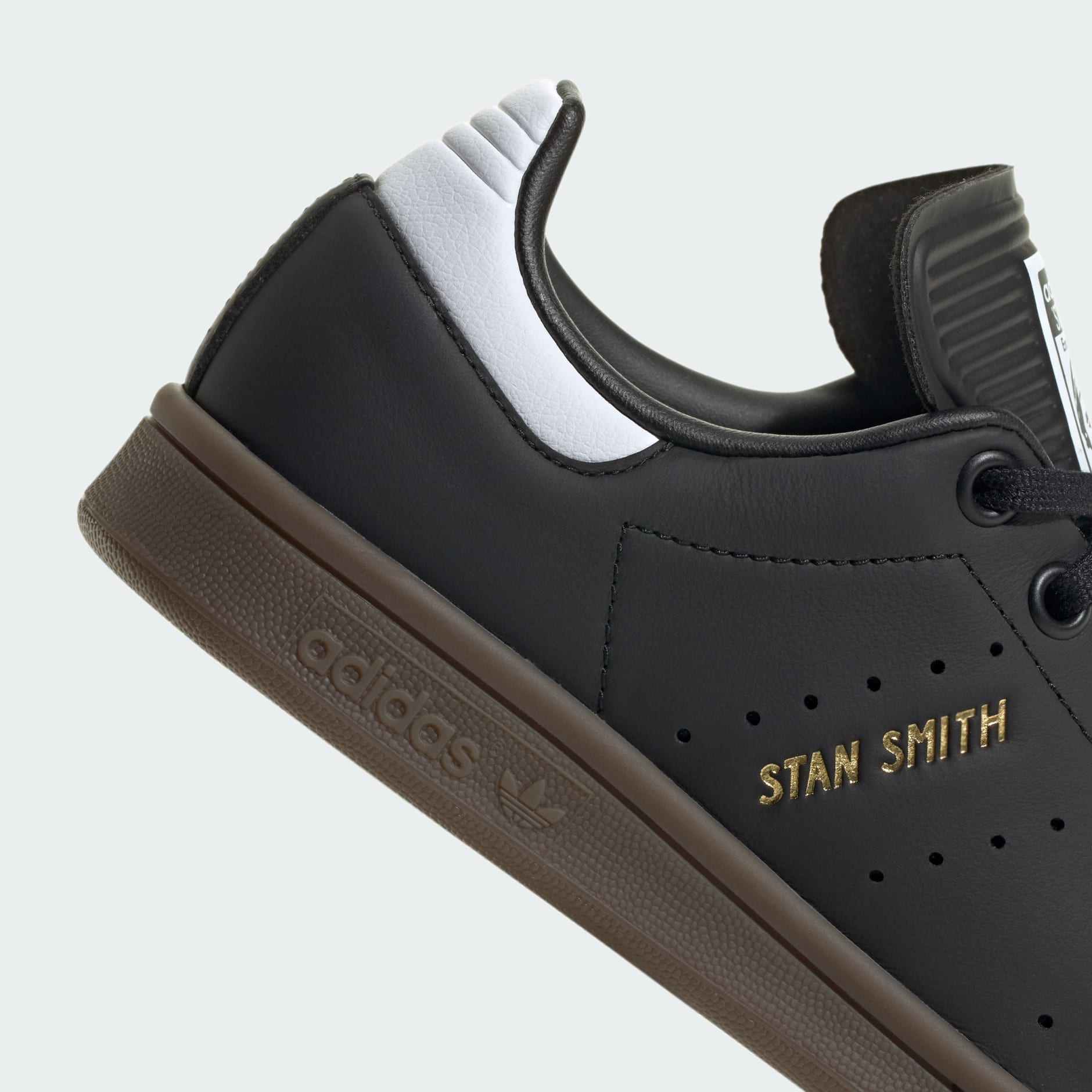 STAN SMITH J
