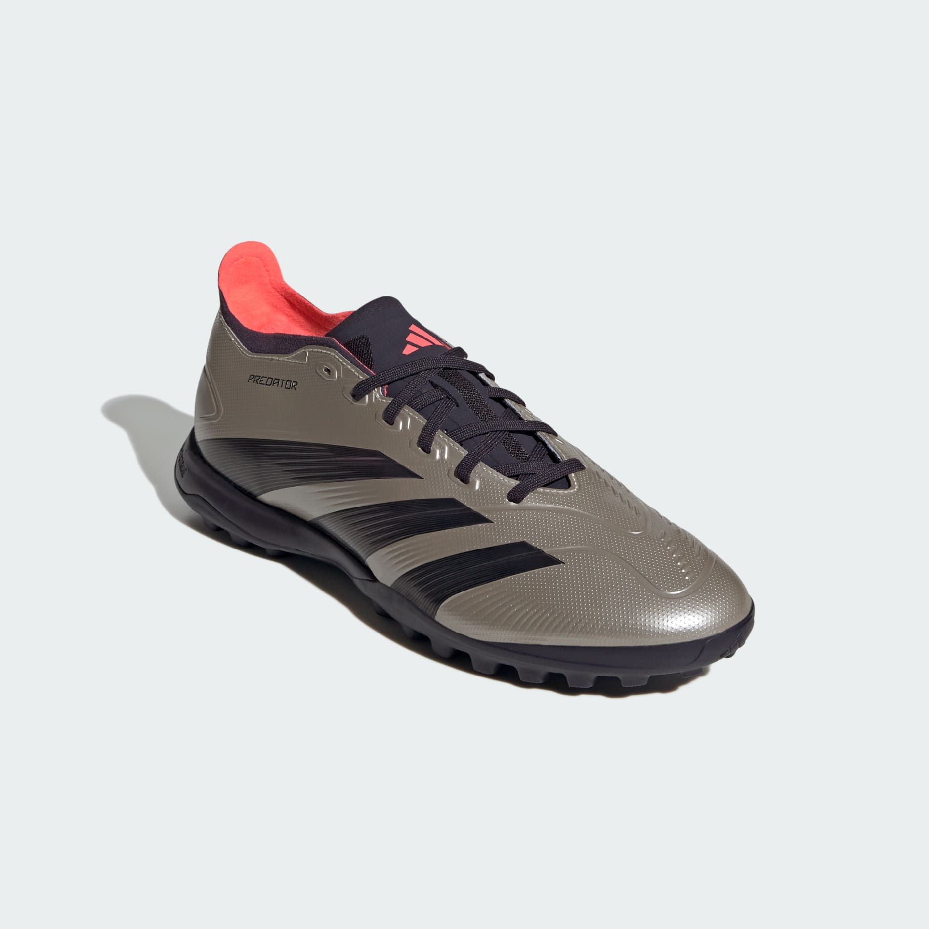 Predator League Turf Boots