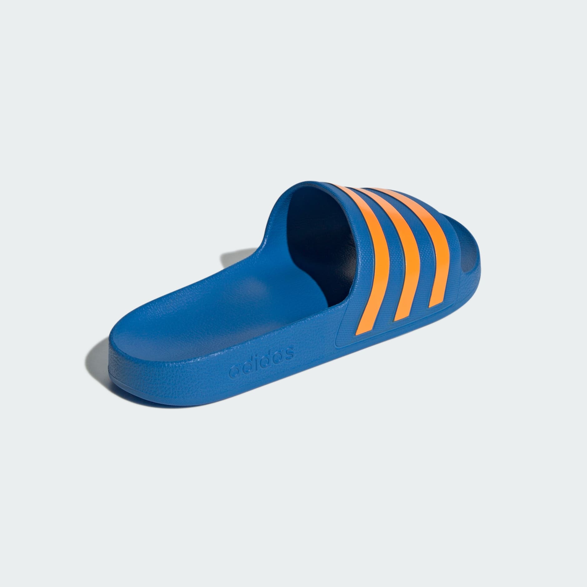 Adilette Aqua Slides