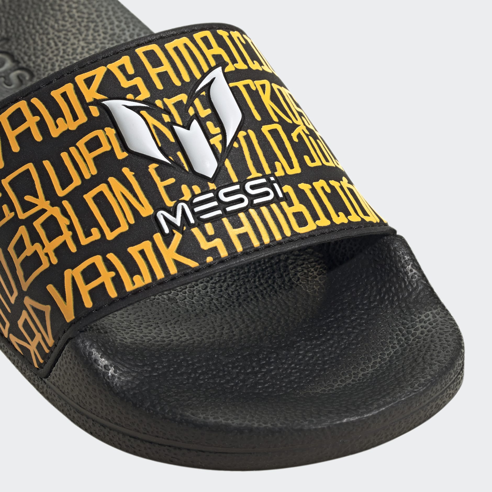 Messi Adilette Shower Slides