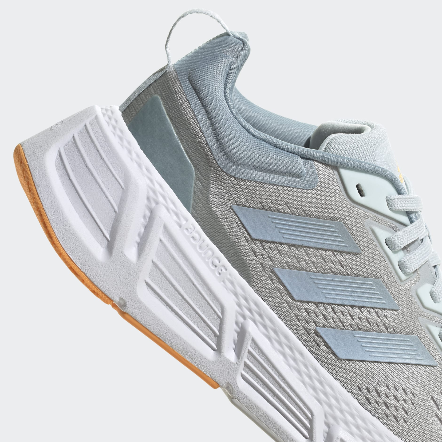 Questar Shoes