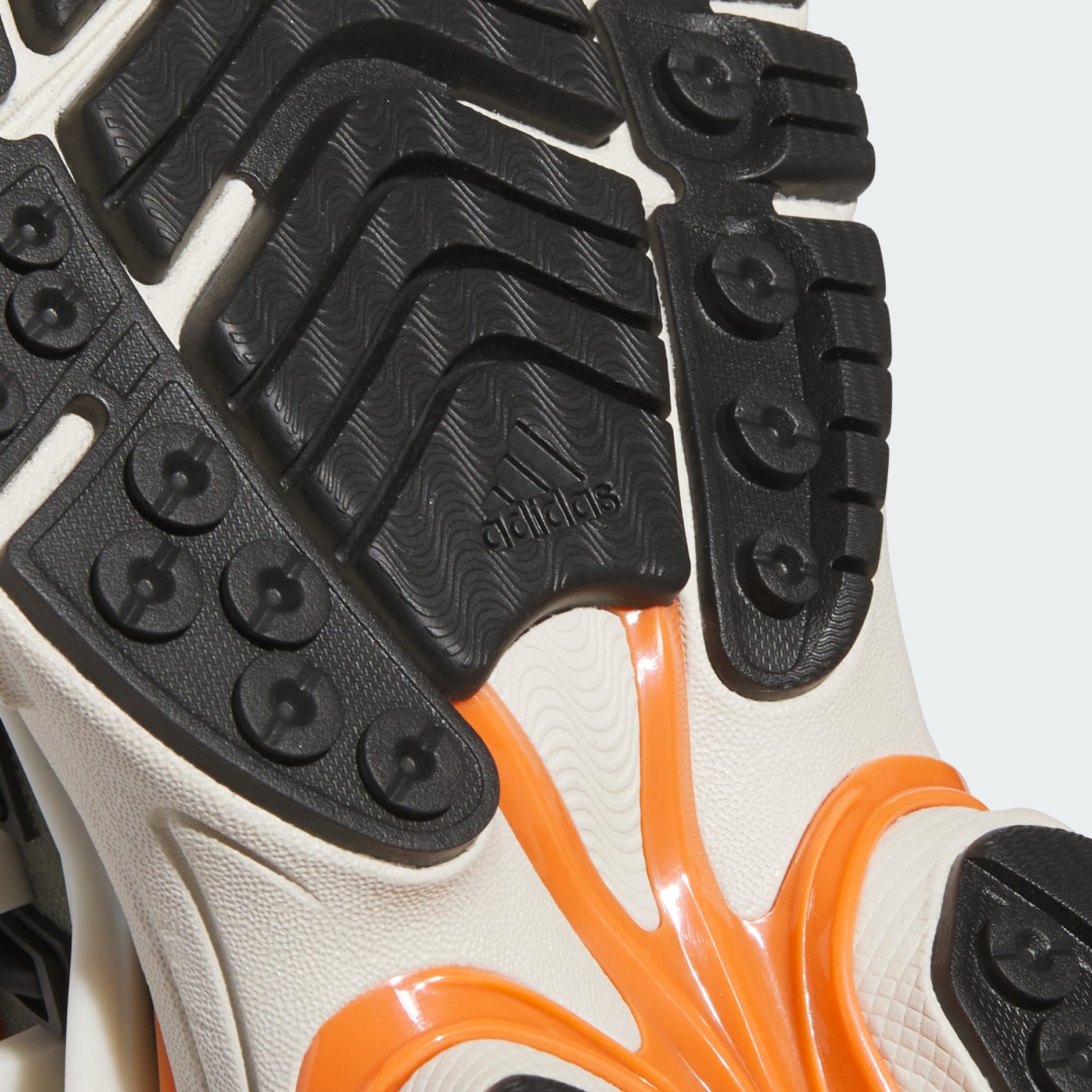 Virgina Adistar Jellyfish de Pharrell