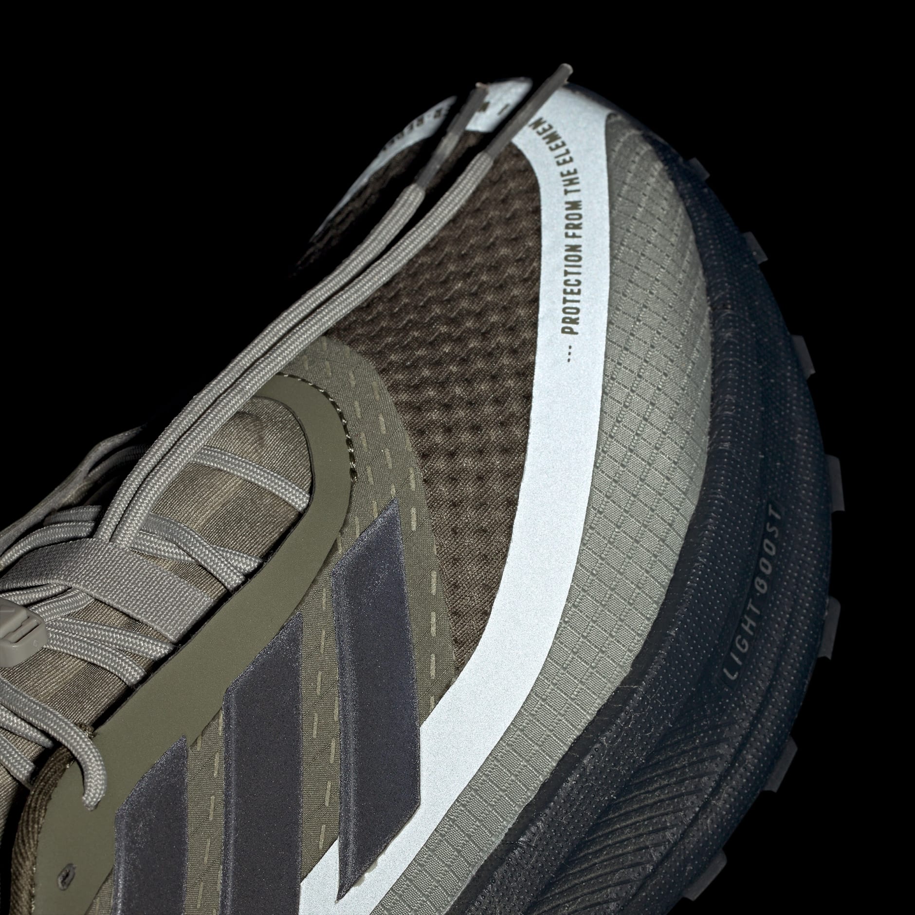 Pantofi sport Ultraboost 5 TR