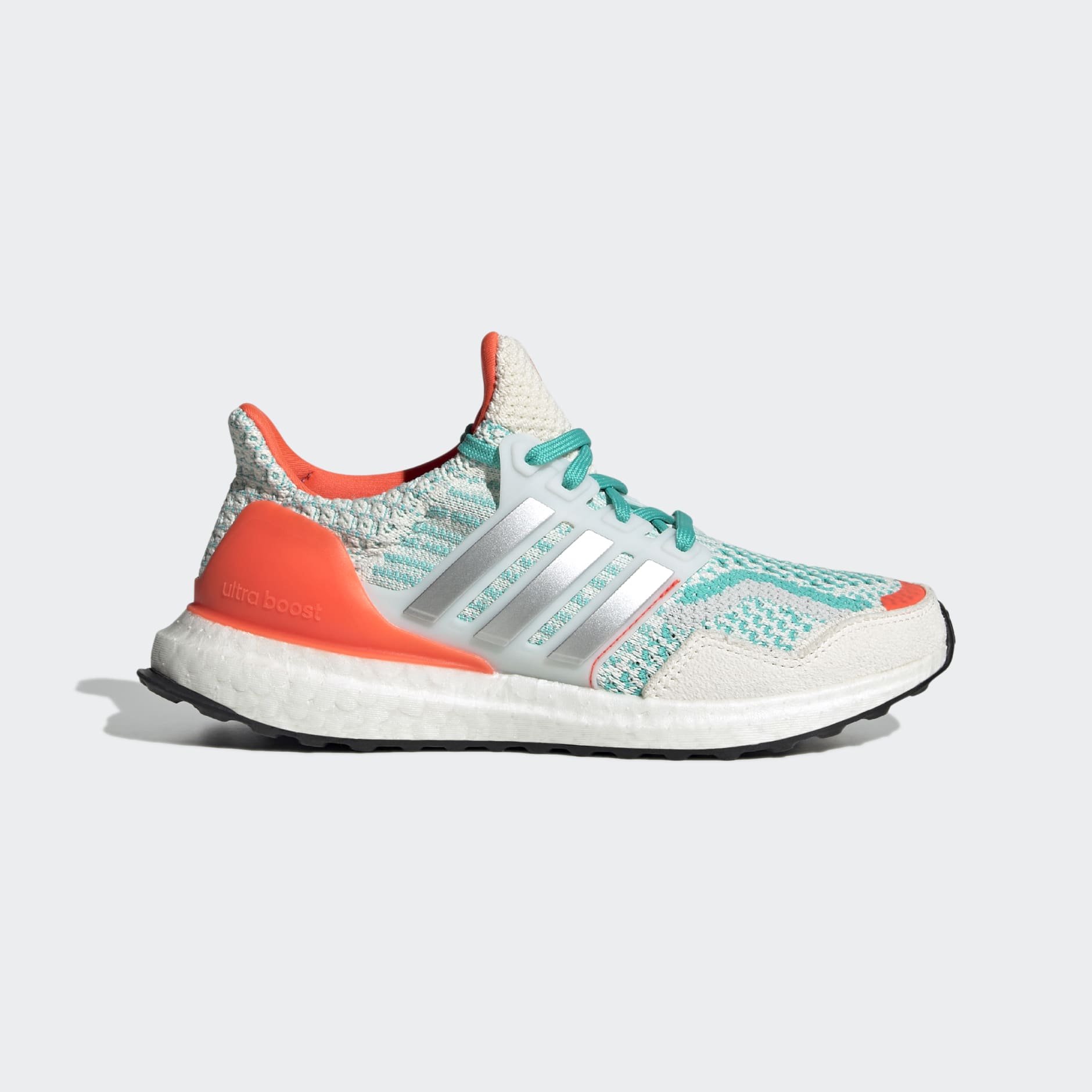 Ultraboost 5 DNA Shoes