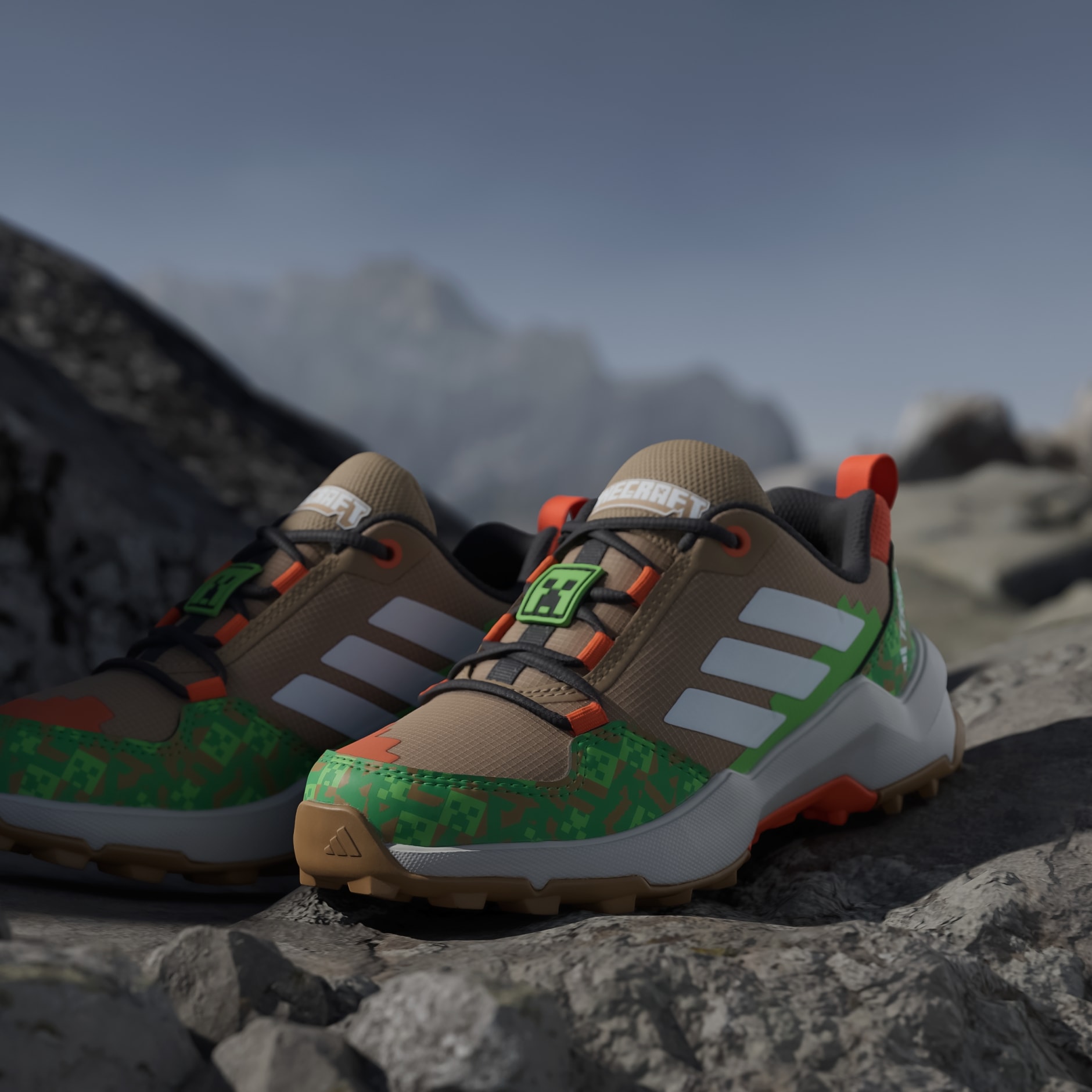 Planinarske tenisice adidas Minecraft Terrex AX4R