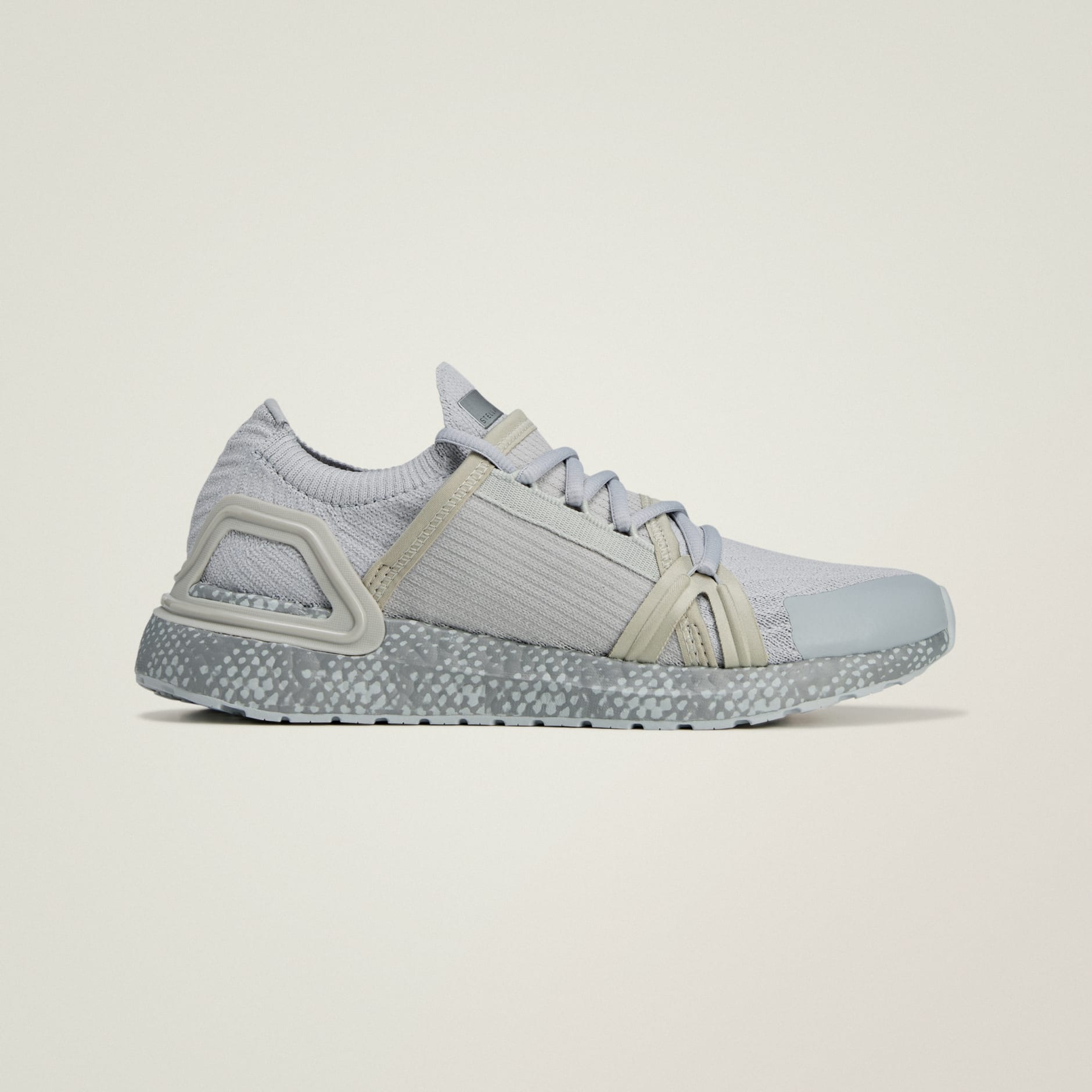 נעלי adidas by Stella McCartney Ultraboost DNA