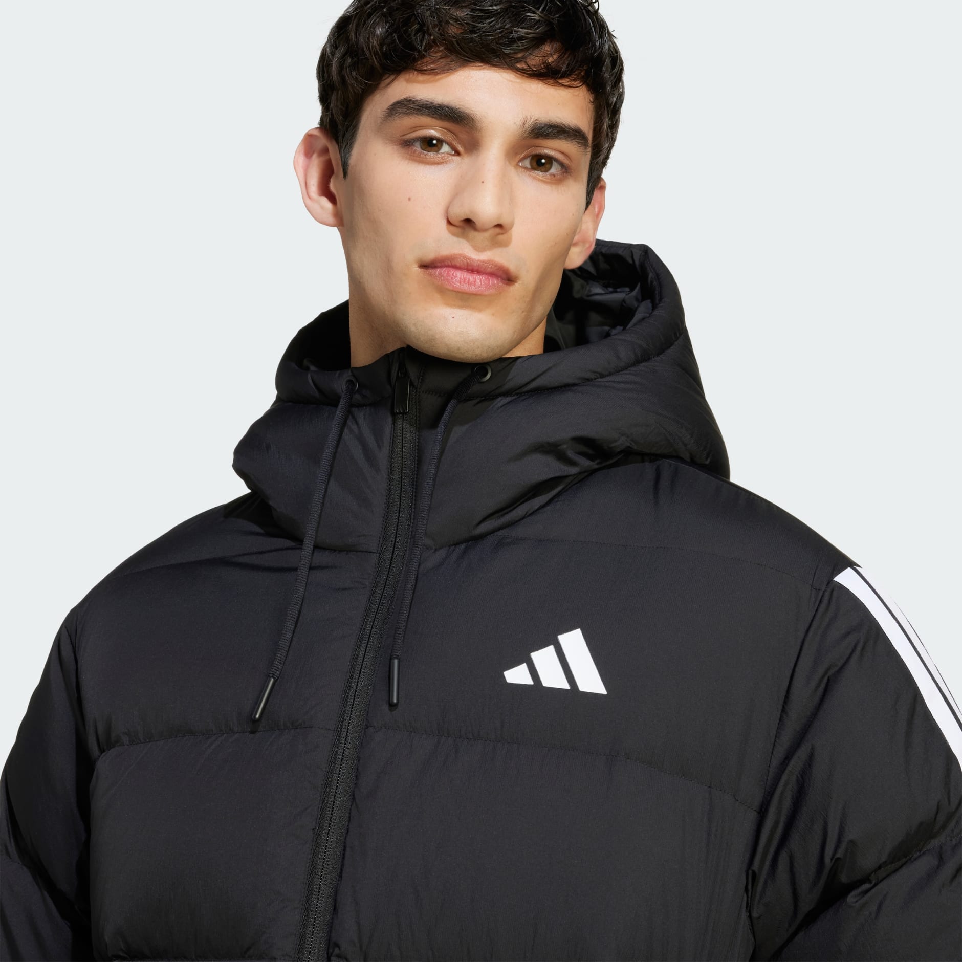 Pernata jakna s kapuljačom Essentials Climawarm 3-Stripes